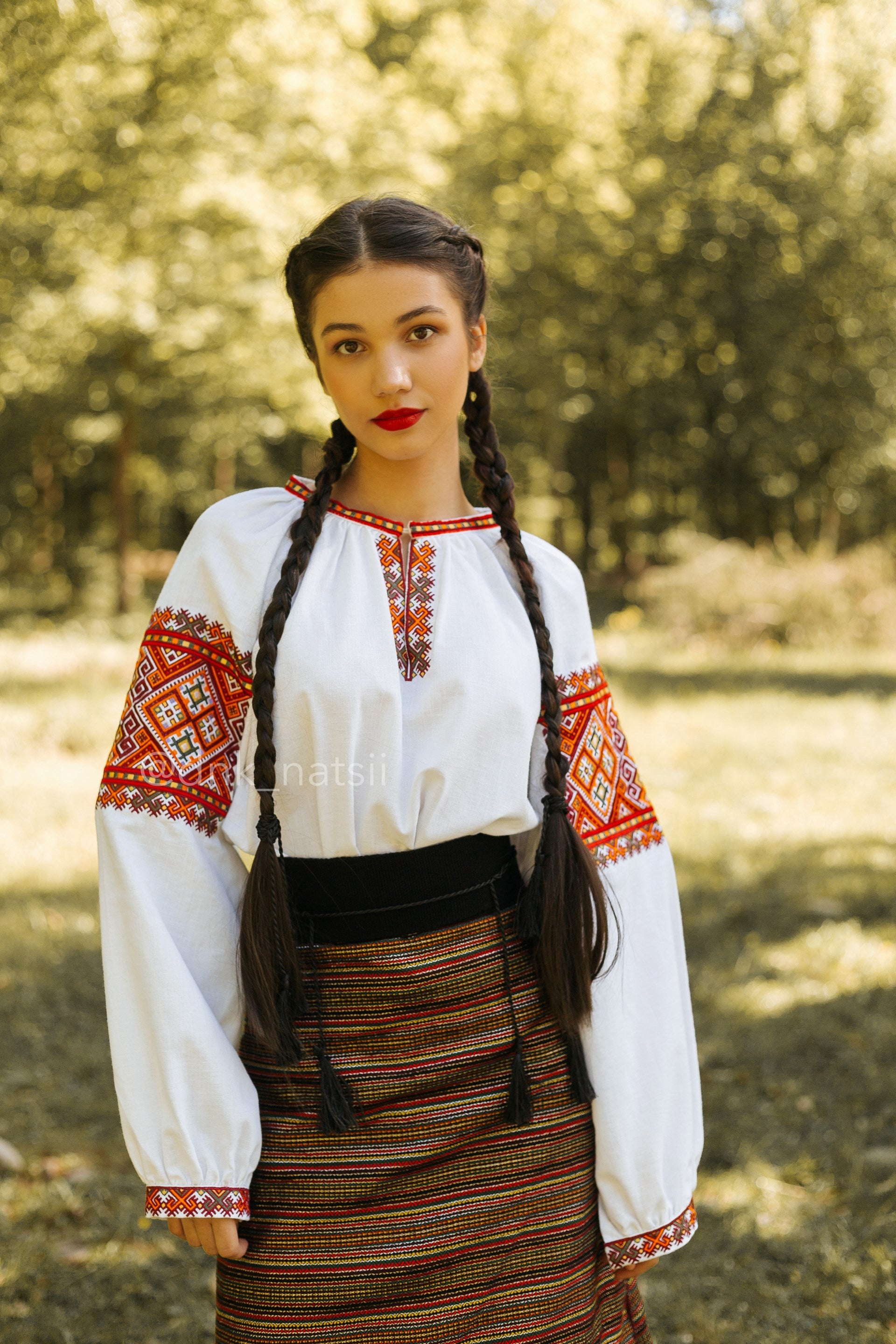 Вишиванка жіноча "Закарпатська (1)"(біла)