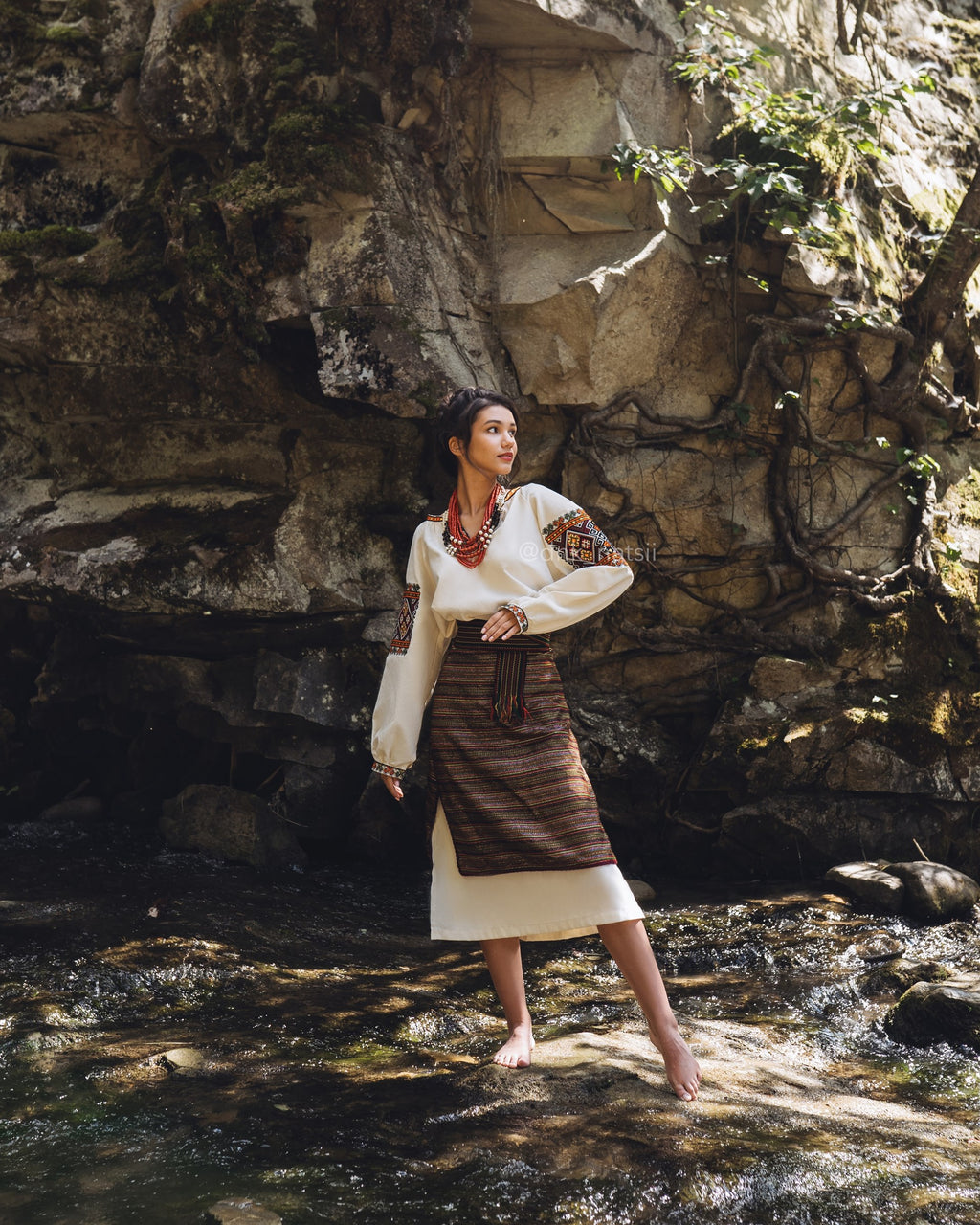 Вишиванка жіноча "Бистриця (2)"(молочна)