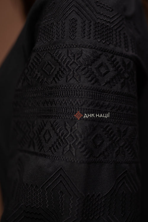 Вишиванка жіноча "Десна (2)"(чорна)