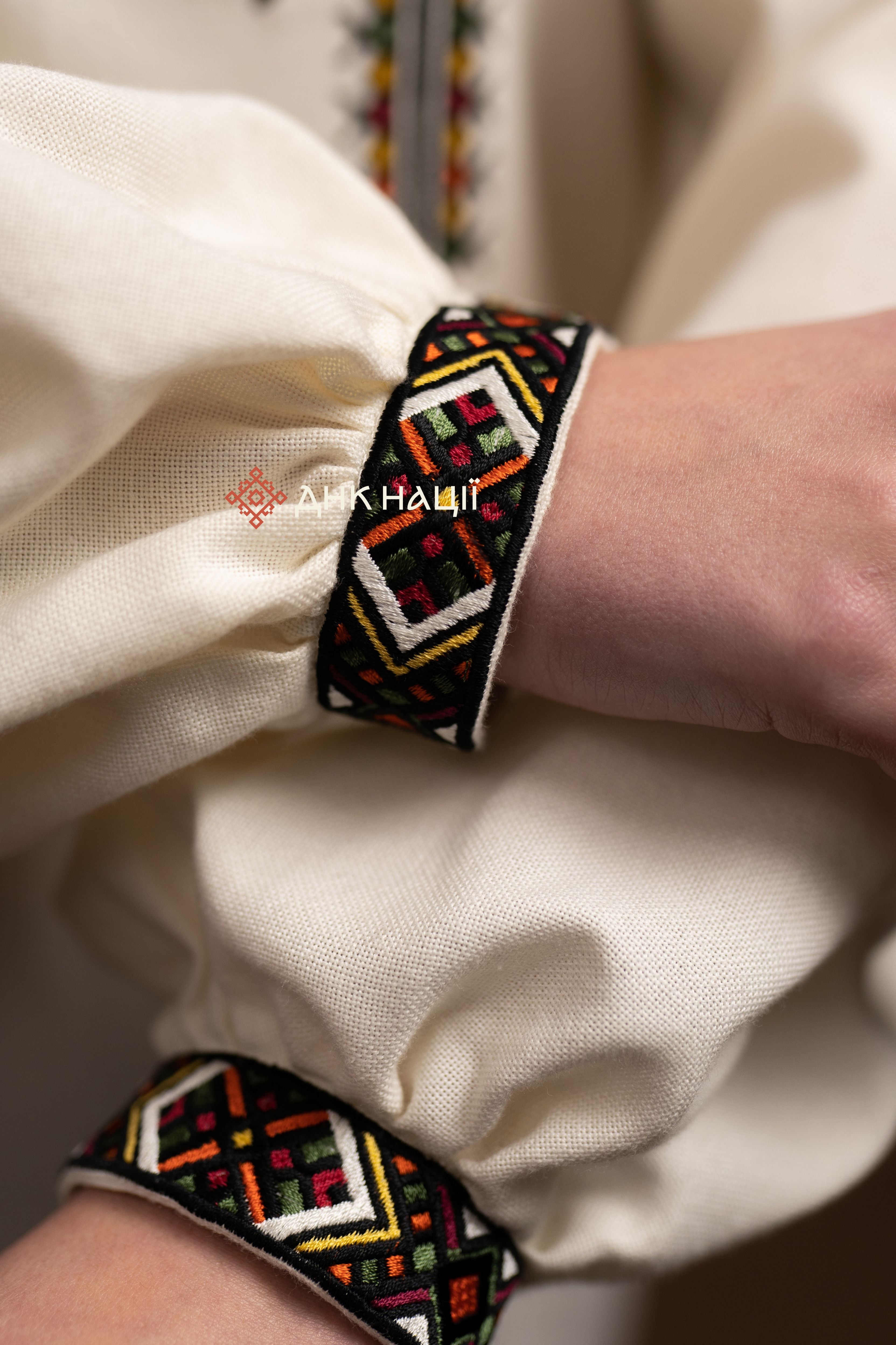 Вишиванка жіноча "Добробут (1)"(Молочна)