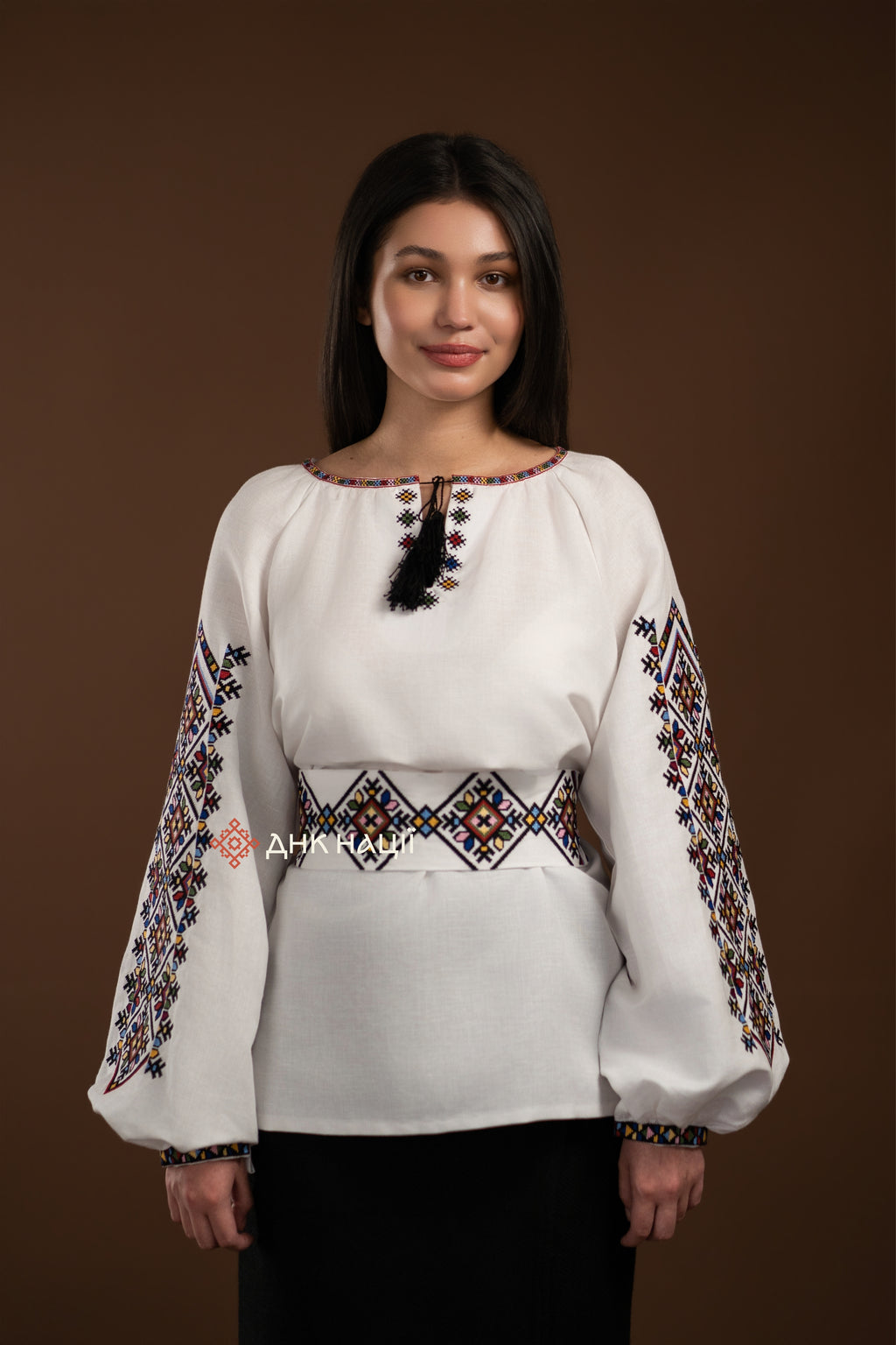 Вишиванка жіноча "Берегиня (2)"(біла)