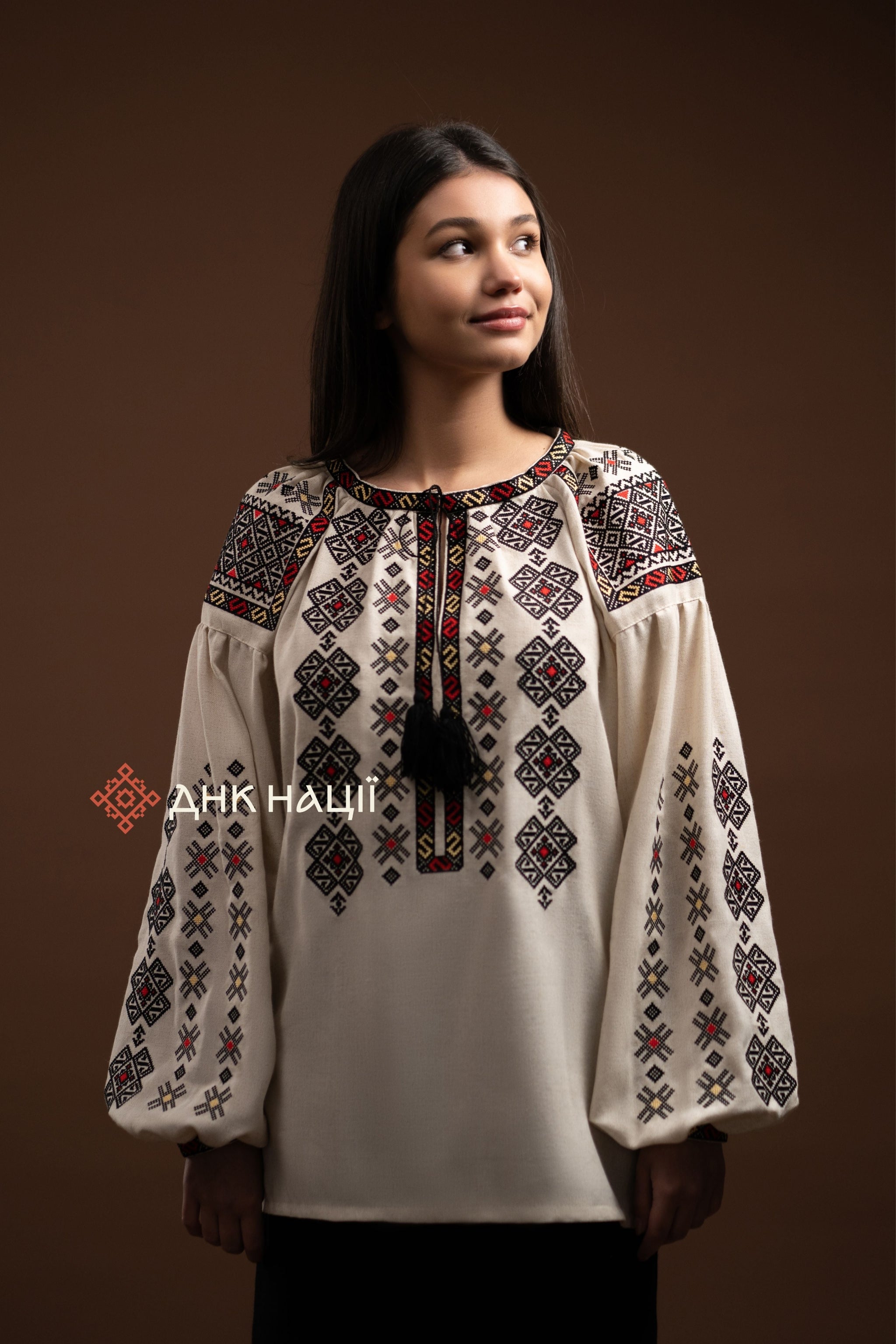 Вишиванка жіноча "Черемош (1)"(бежева)