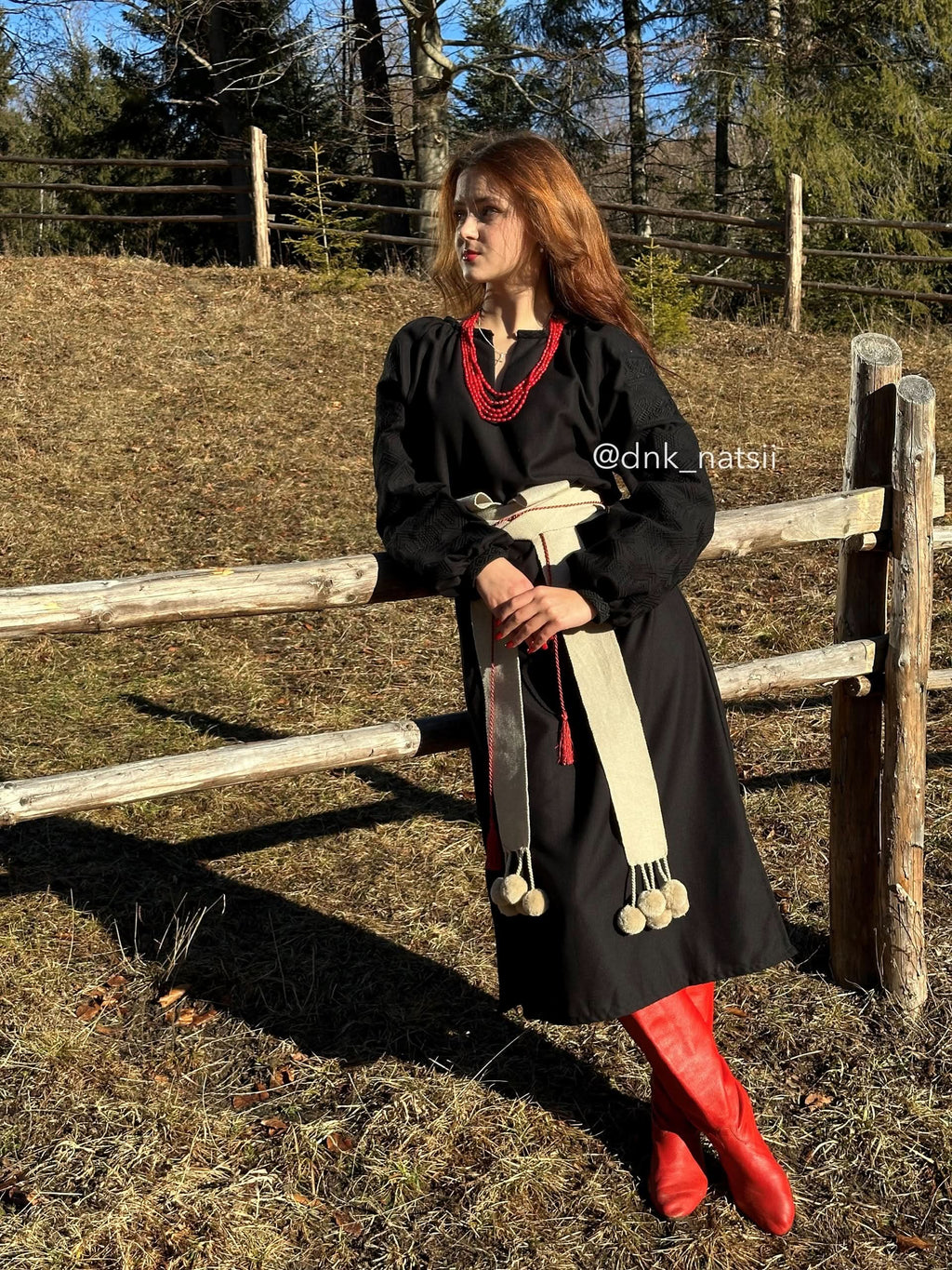 Вишита сукня "Десна (2)"(чорна) - Інтернет-Магазин вишиванок ДНК Нації