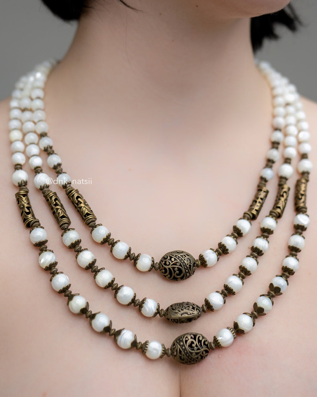 Намисто з каменю "Перламутр"