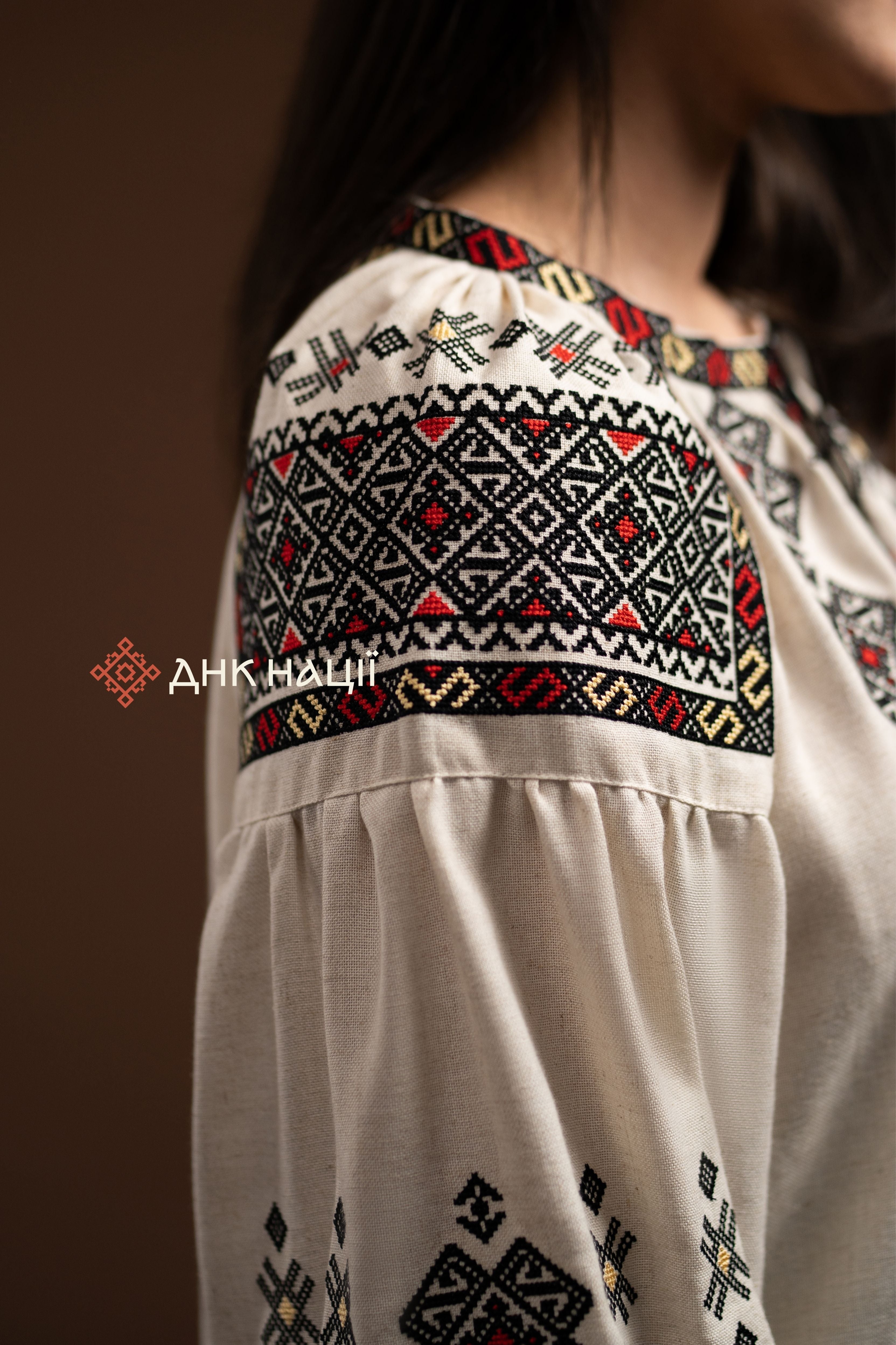 Вишиванка жіноча "Черемош (1)"(бежева)