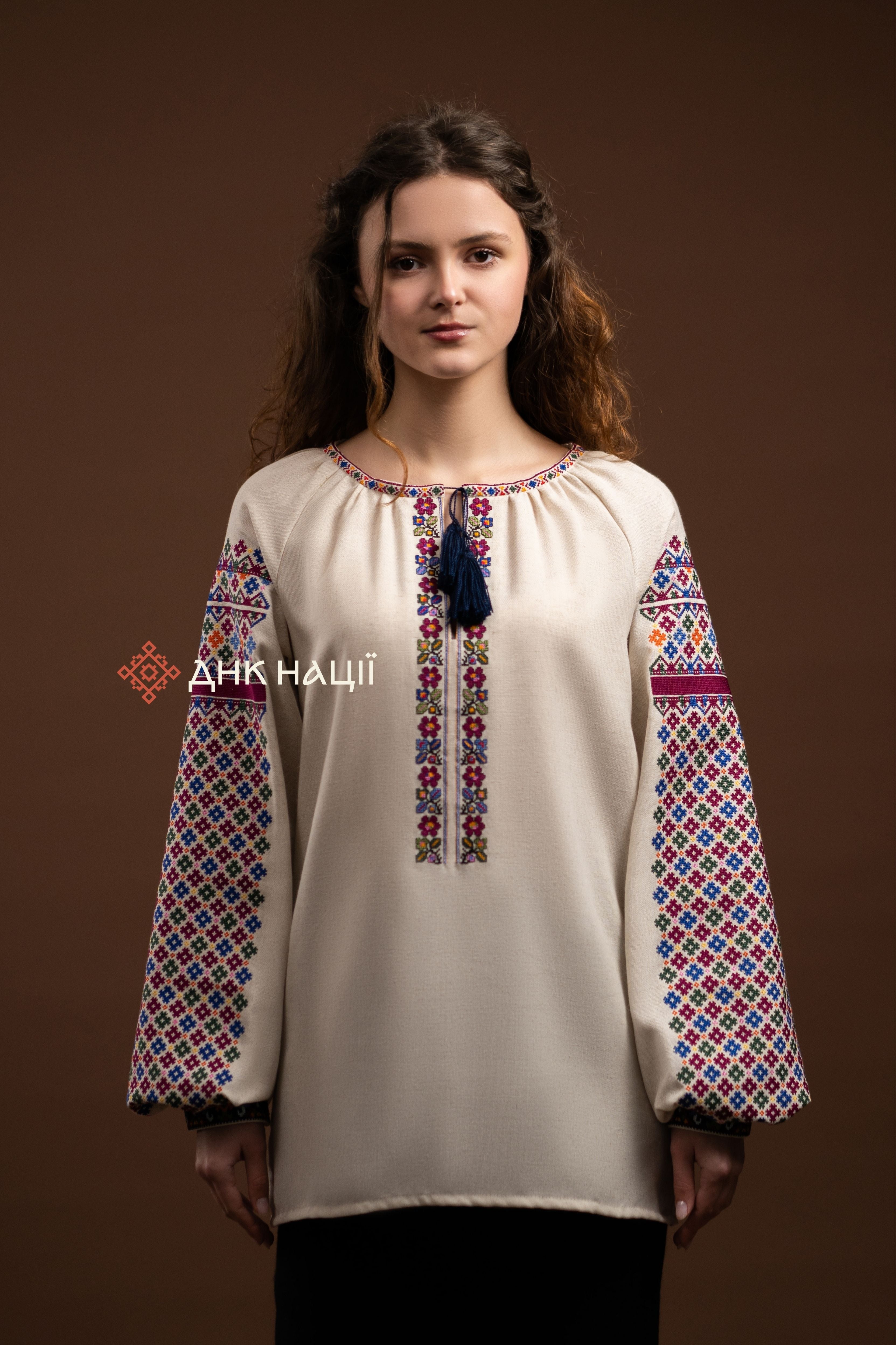 Вишиванка жіноча "Кокетка (2)"(бежева)