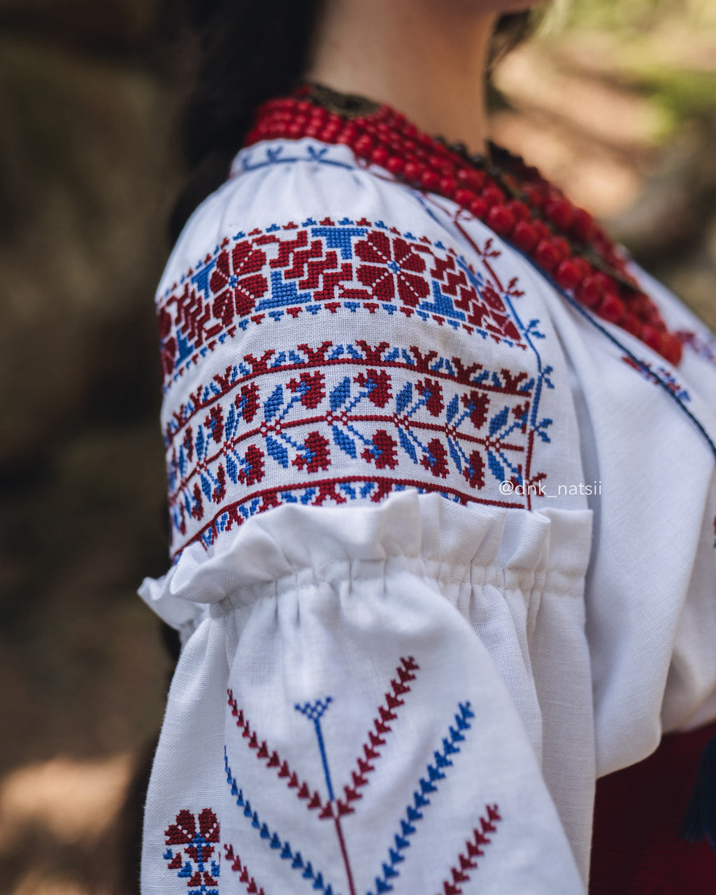 Вишиванка жіноча "Слобожанщина"(біла)