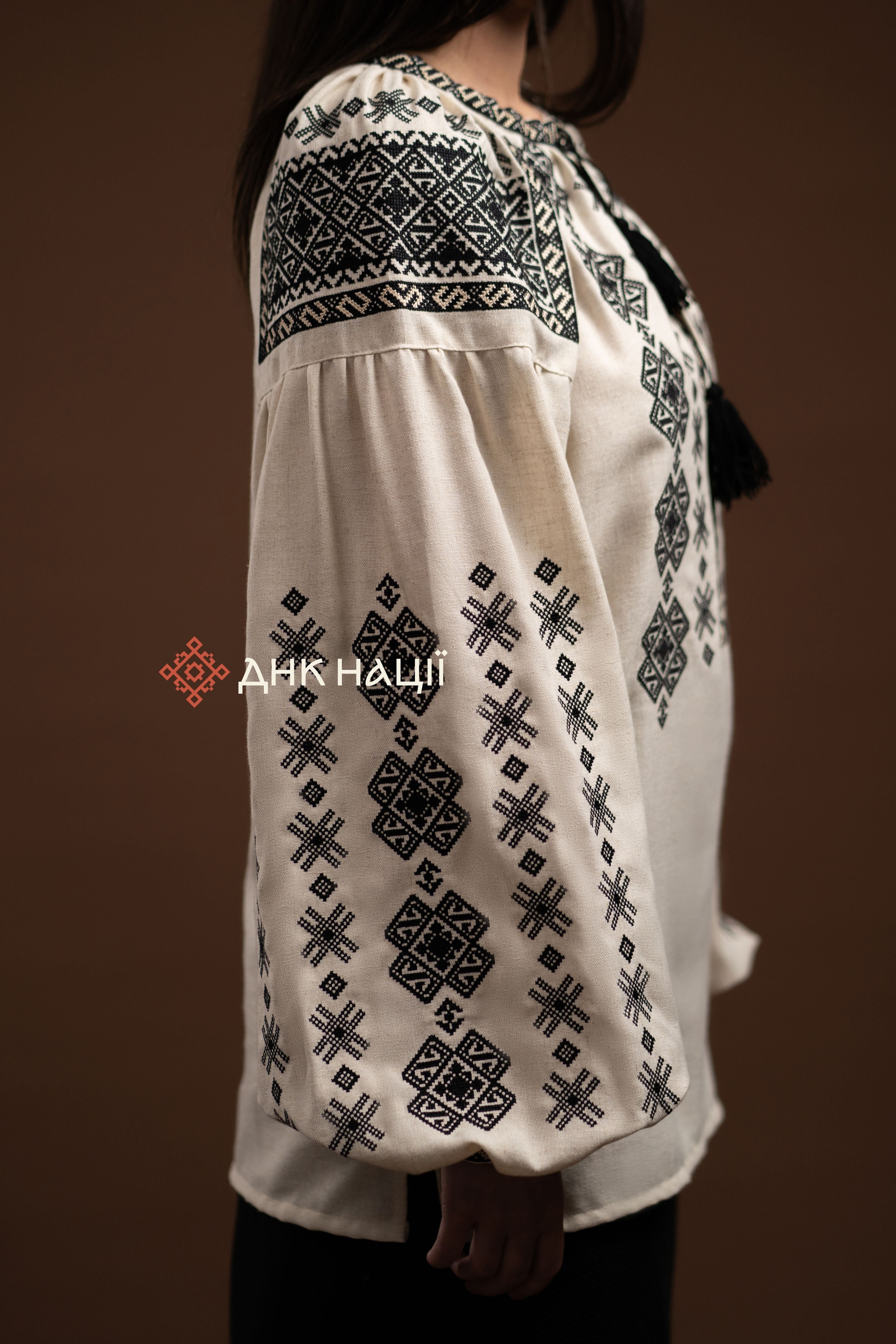 Women’s Embroidered Blouse “Cheremosh (3)” (Beige)