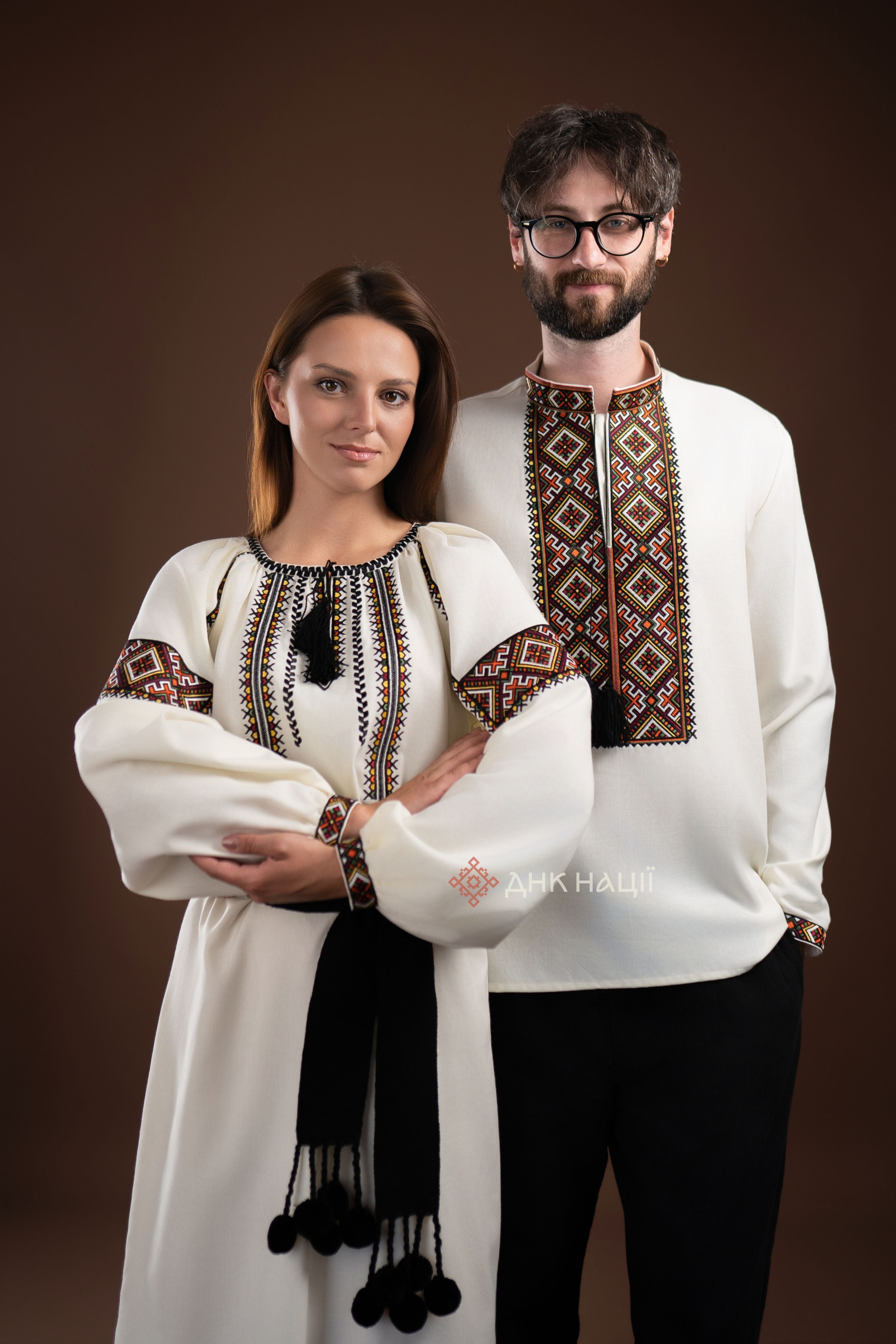 Парні Вишиванки "Добробут (1)"(молочна)