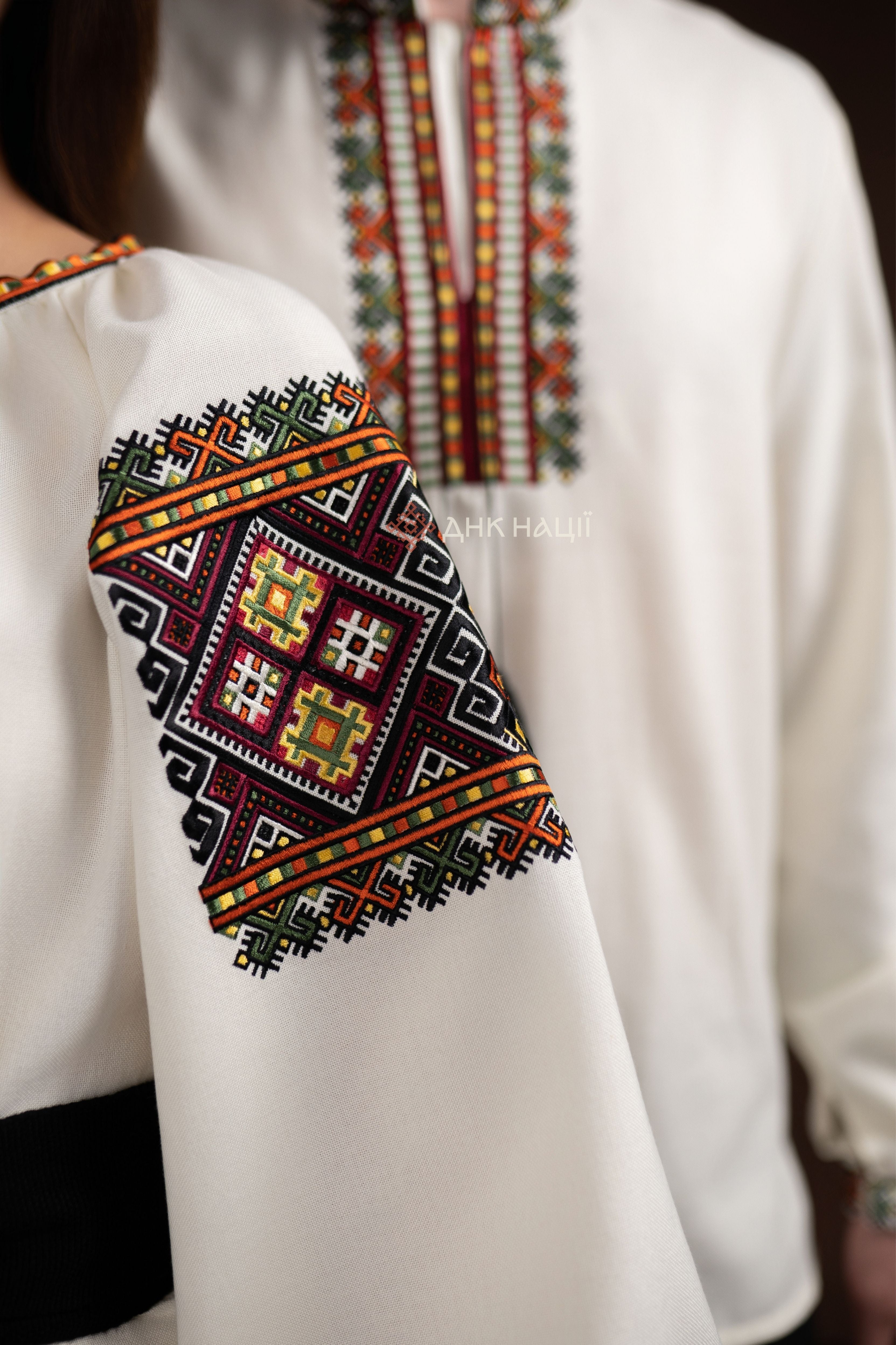 Парні Вишиванки "Бистриця (2)"(молочна)