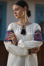 Вишиванка жіноча "Верховинка"(молочна)