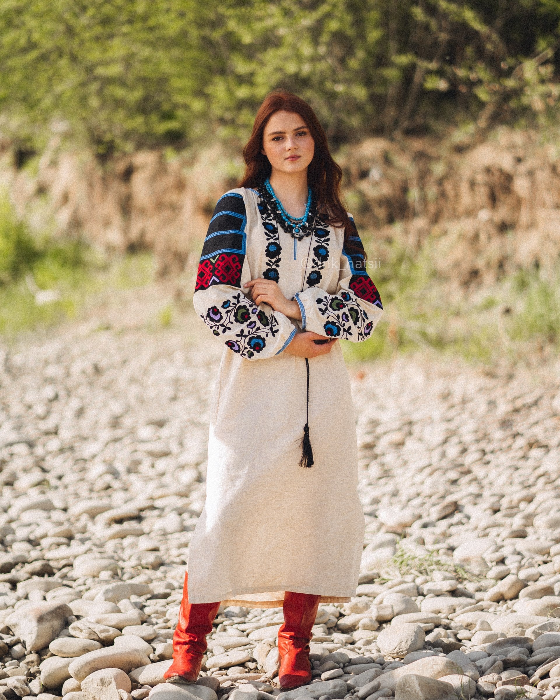 Вишита сукня "Борщівська"(сіра)