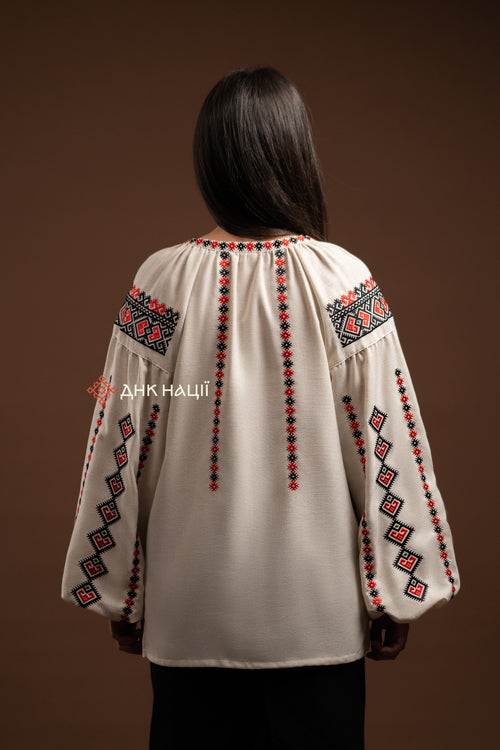 Women's Vyshyvanka "Suziria" (beige)