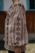 Вишиванка жіноча "Благовільна"(коричнева)