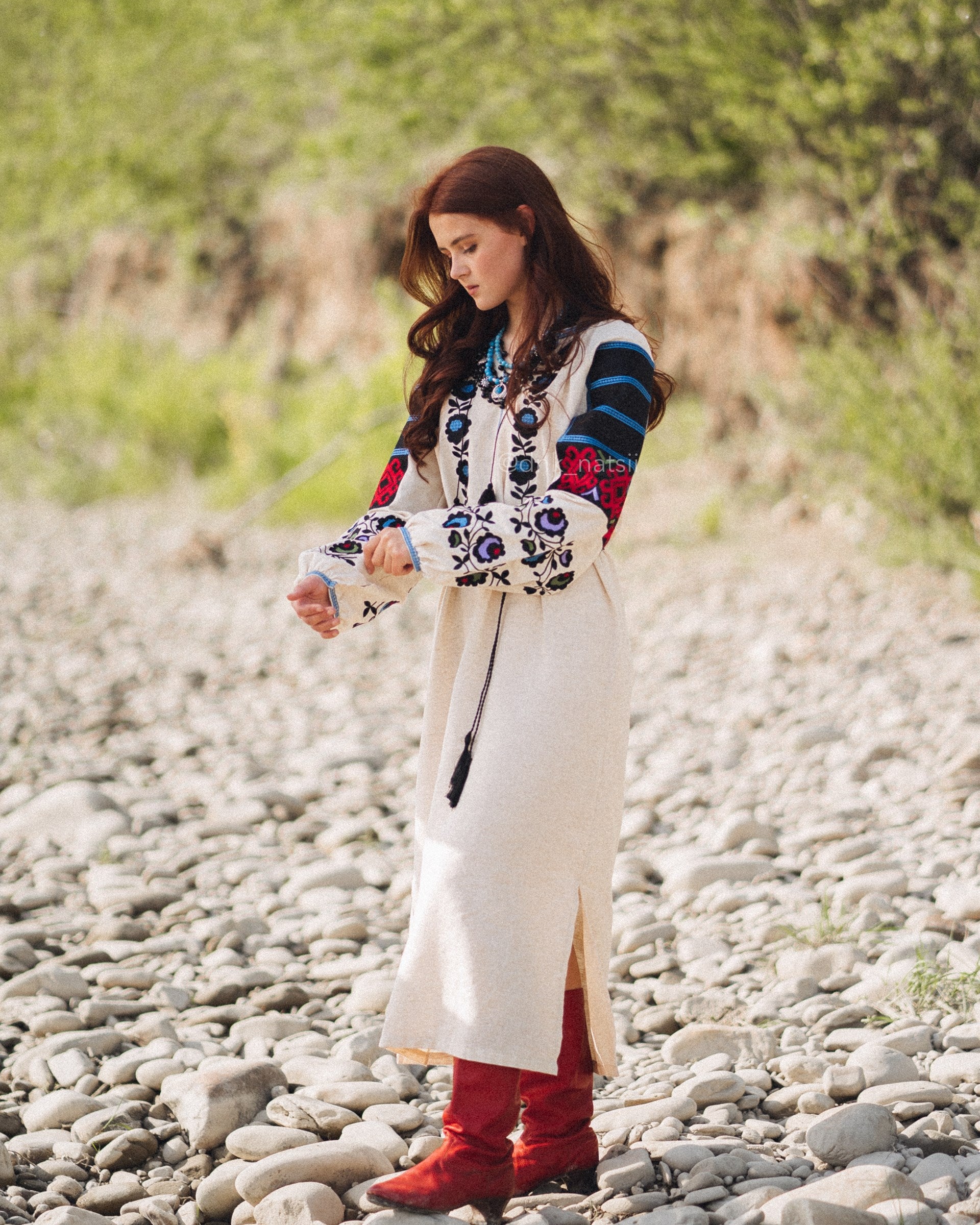 Вишита сукня "Борщівська"(сіра)