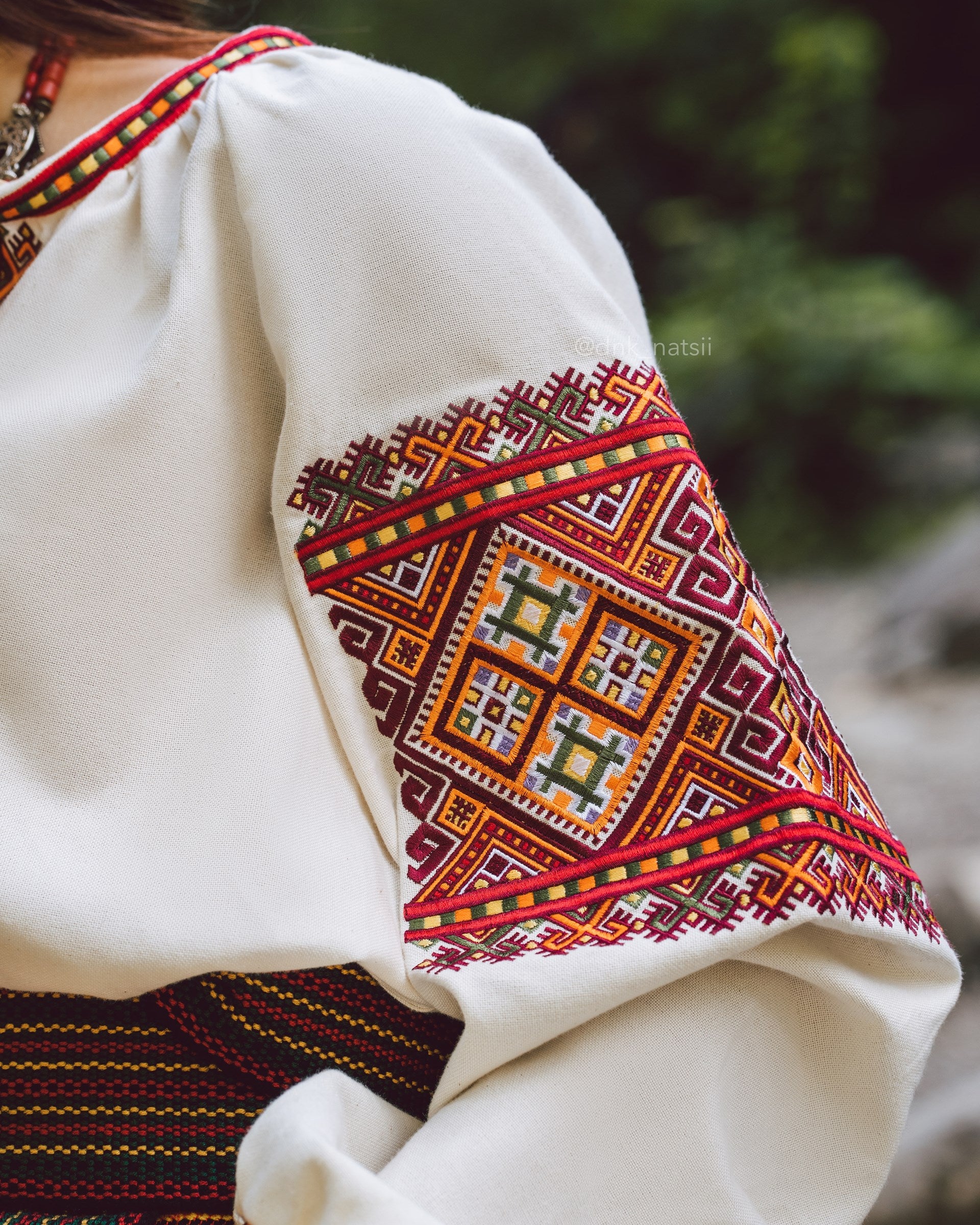 Вишита сукня "Бистриця (1)"(молочна)