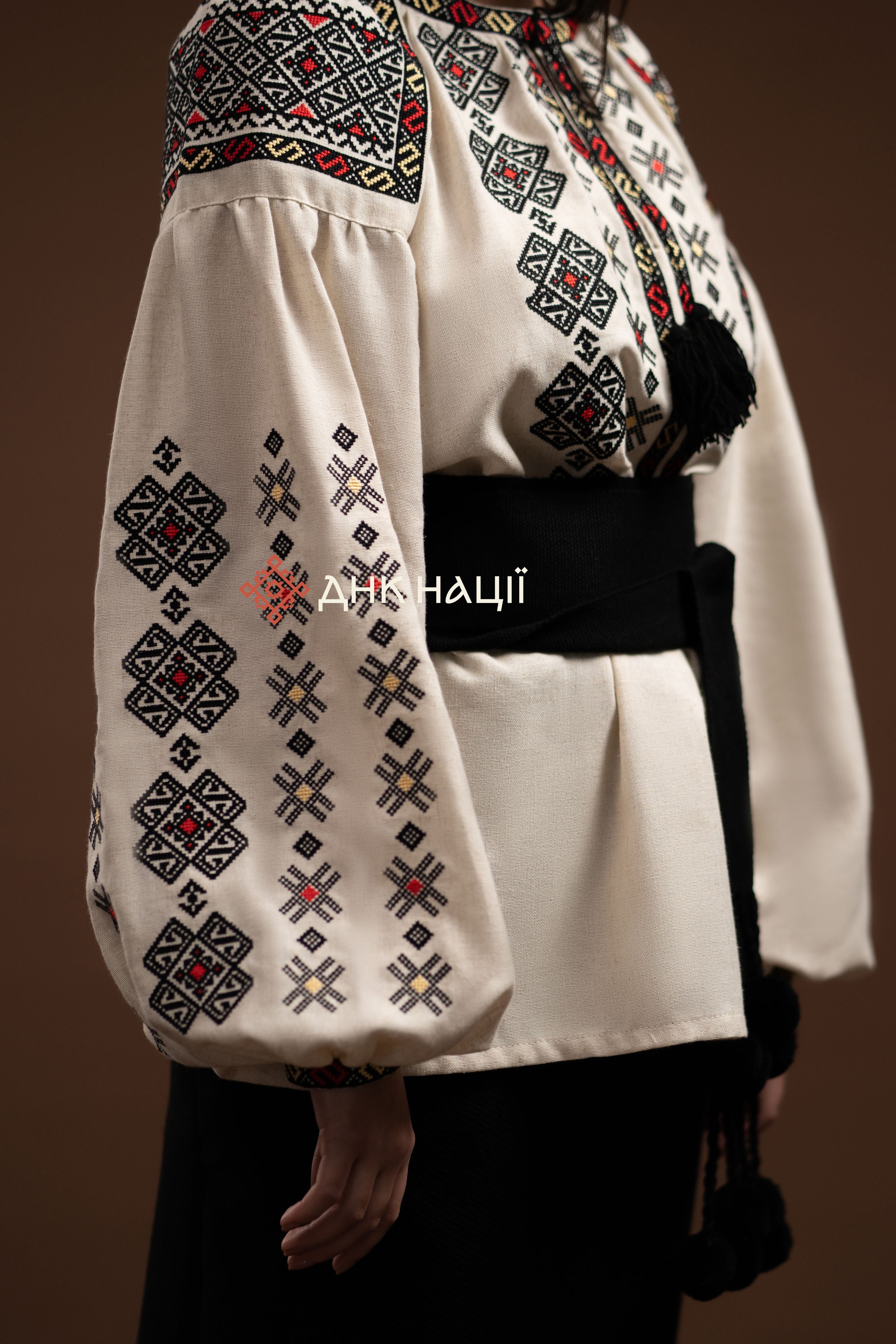 Вишиванка жіноча "Черемош (1)"(бежева)