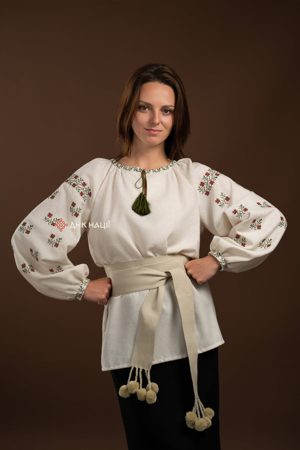 Вишиванка жіноча "Лелія (1)"(бежева)