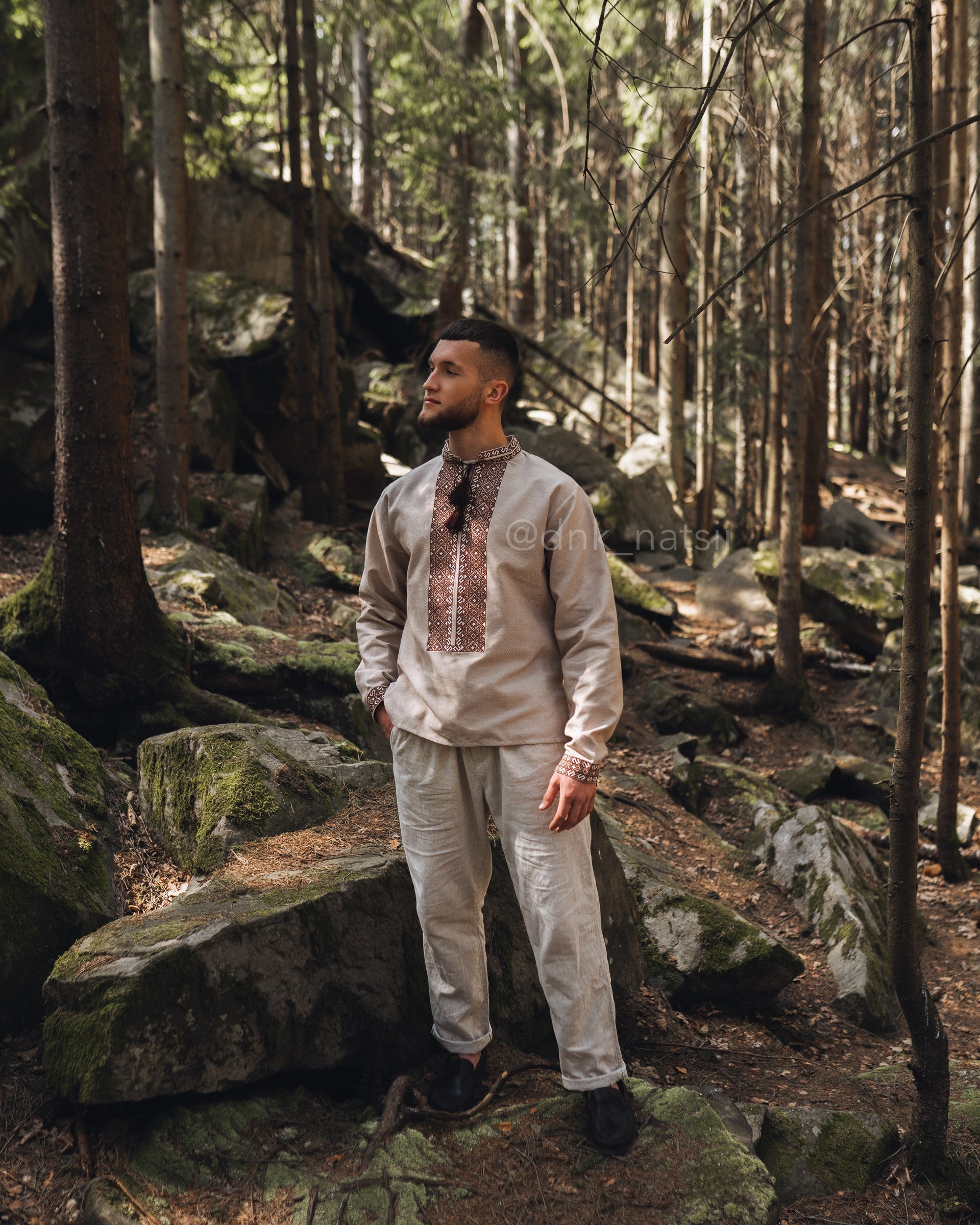 Вишиванка чоловіча "Благовільна"(коричнева)