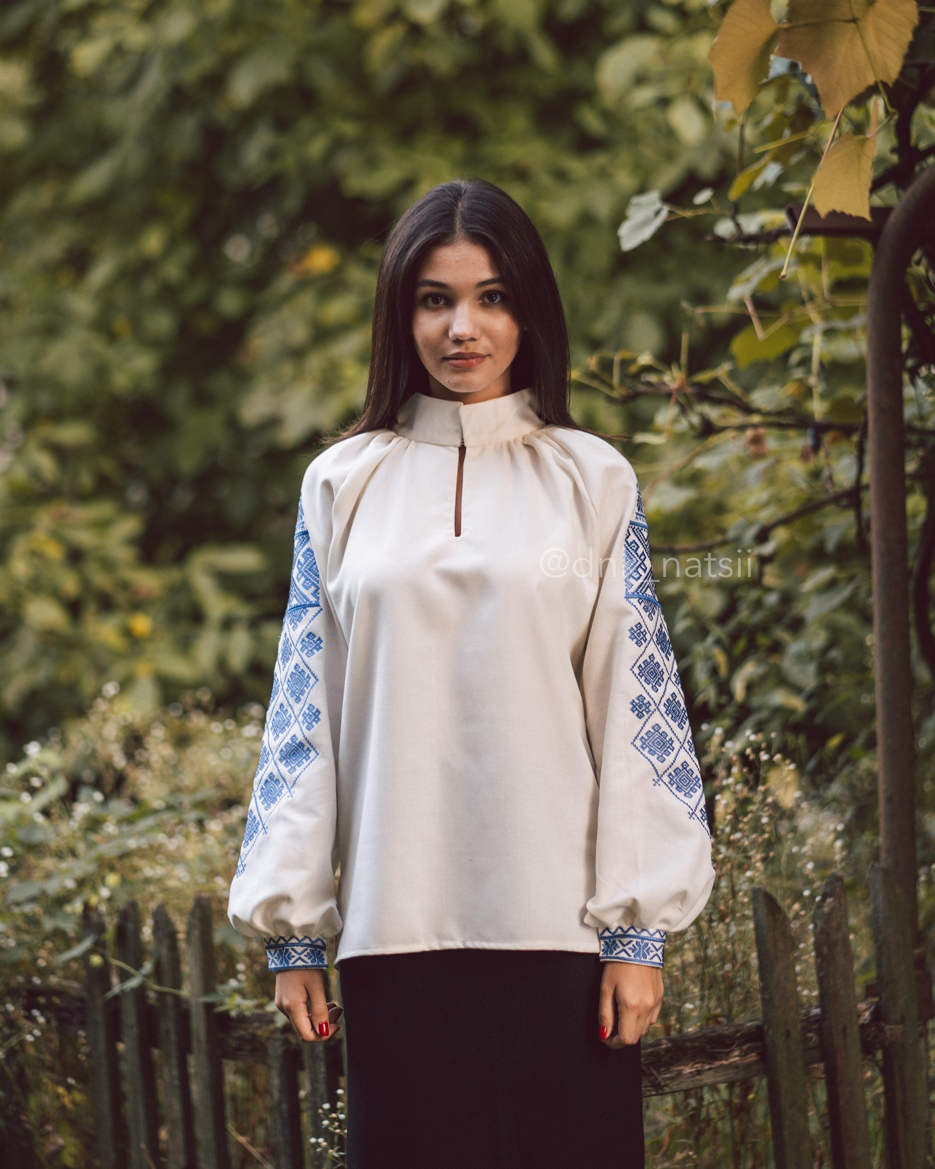 Вишиванка жіноча "Княжа (3)"(молочна)