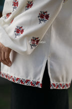 Вишиванка жіноча "Ликерія"(молочна)