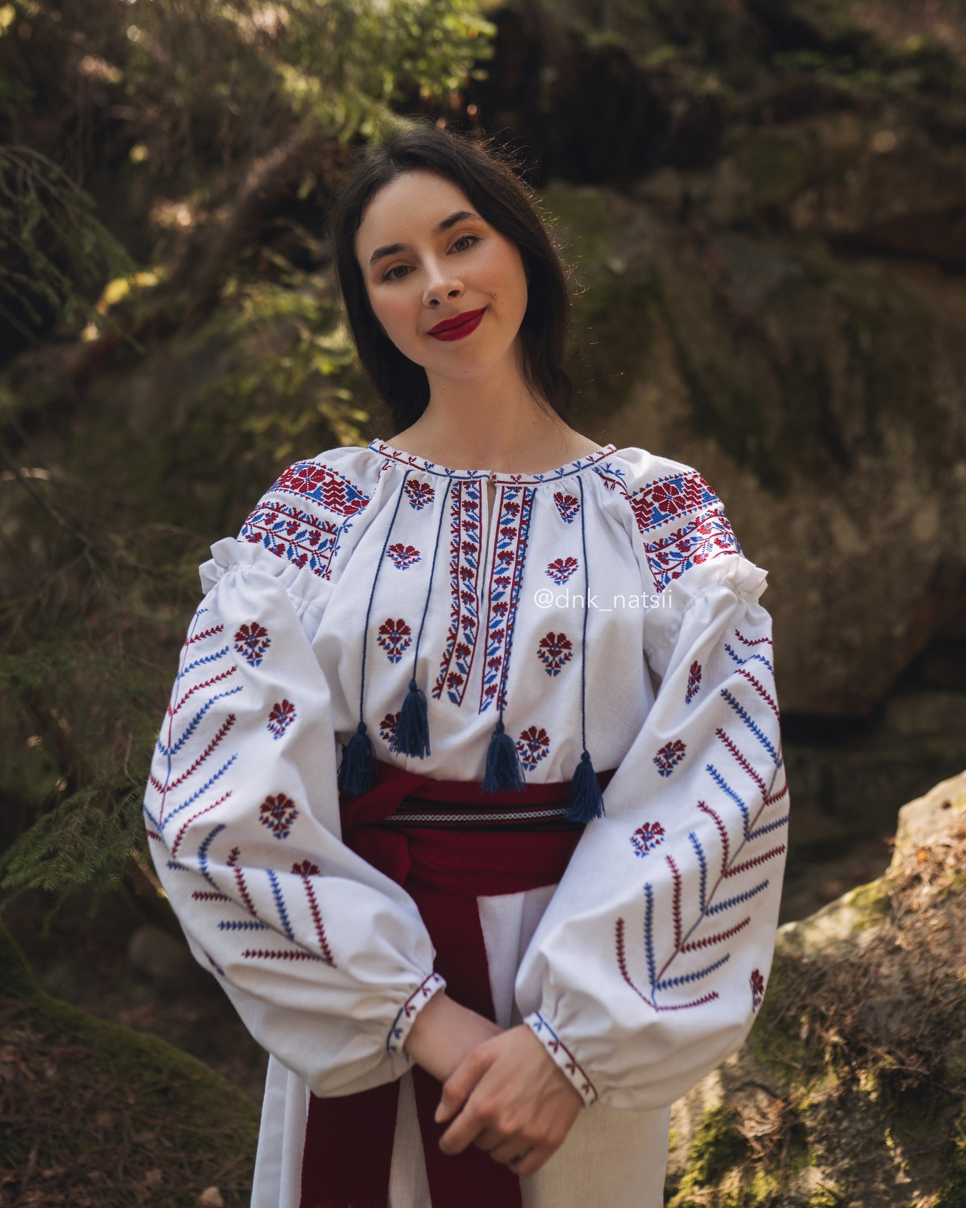 Вишиванка жіноча "Слобожанщина"(біла)