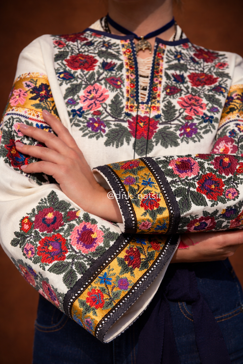 Вишиванка жіноча "Рута (1)" (молочна)