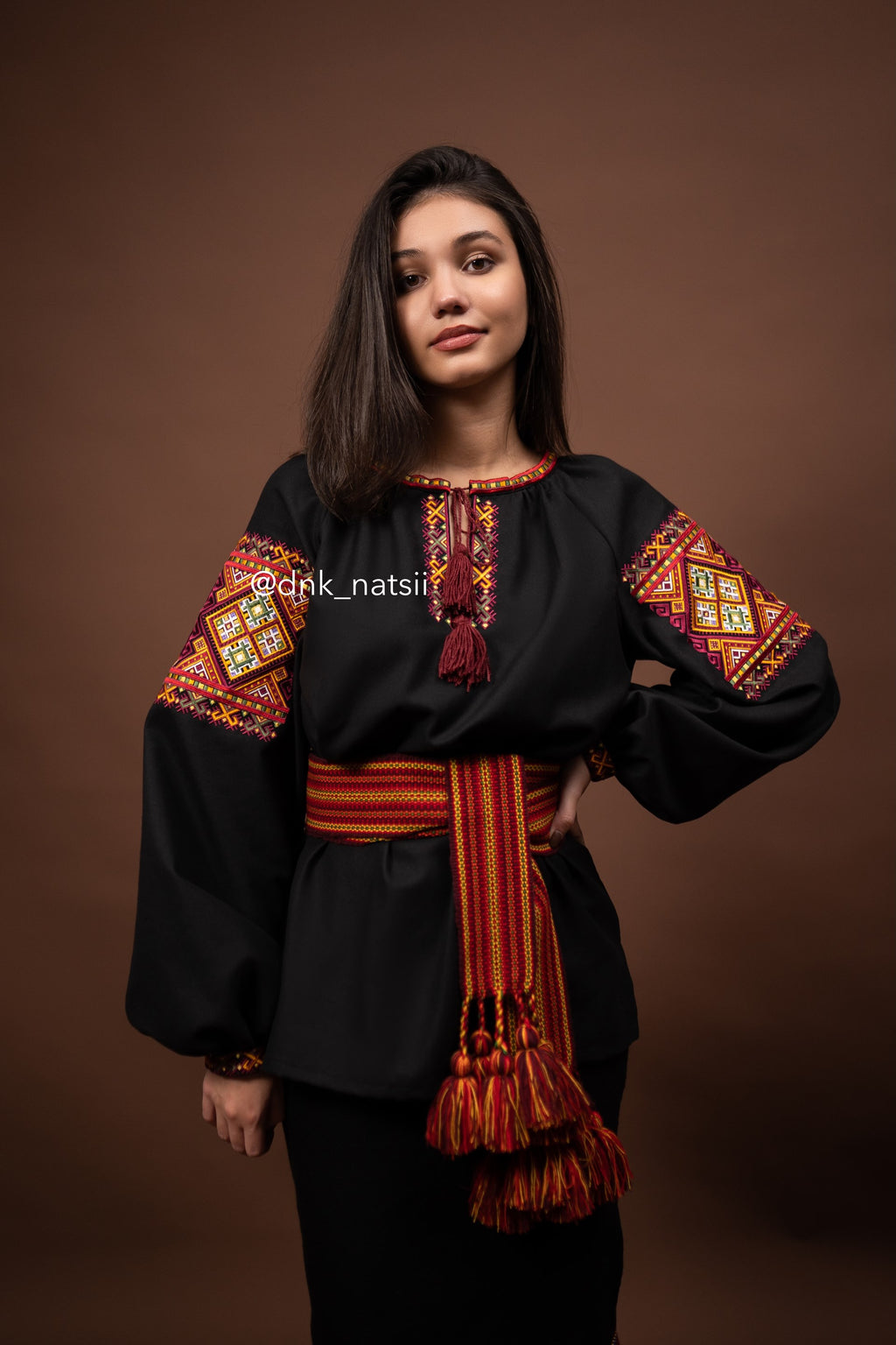 Вишиванка жіноча "Бистриця (3)"(чорна)