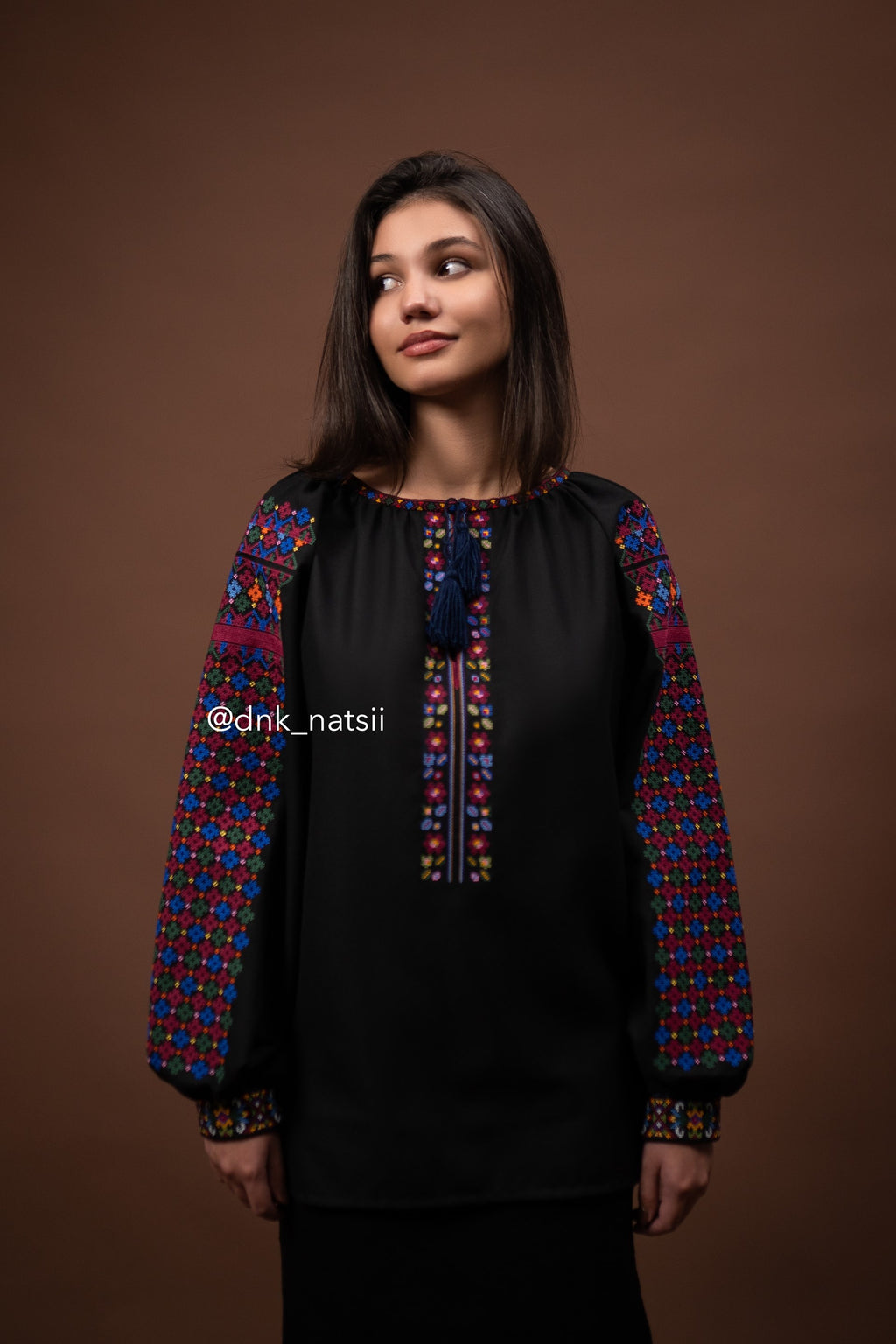 Вишиванка жіноча "Кокетка (3)"(чорна)