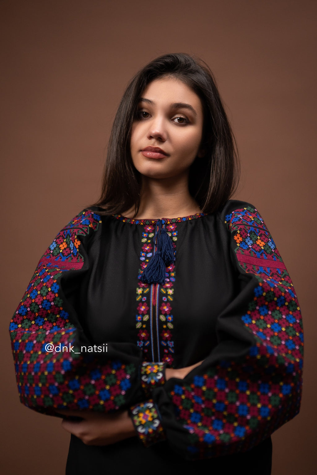 Вишиванка жіноча "Кокетка (3)"(чорна)