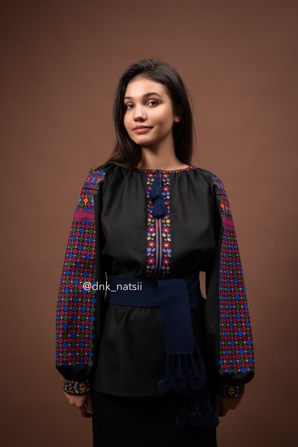 Вишиванка жіноча "Кокетка (3)"(чорна)