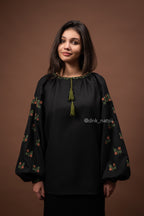 Вишиванка жіноча "Лелія (3)"(чорна)