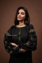 Вишиванка жіноча "Лелія (3)"(чорна)