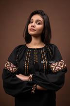 Вишиванка жіноча "Добробут (2)"(чорна)