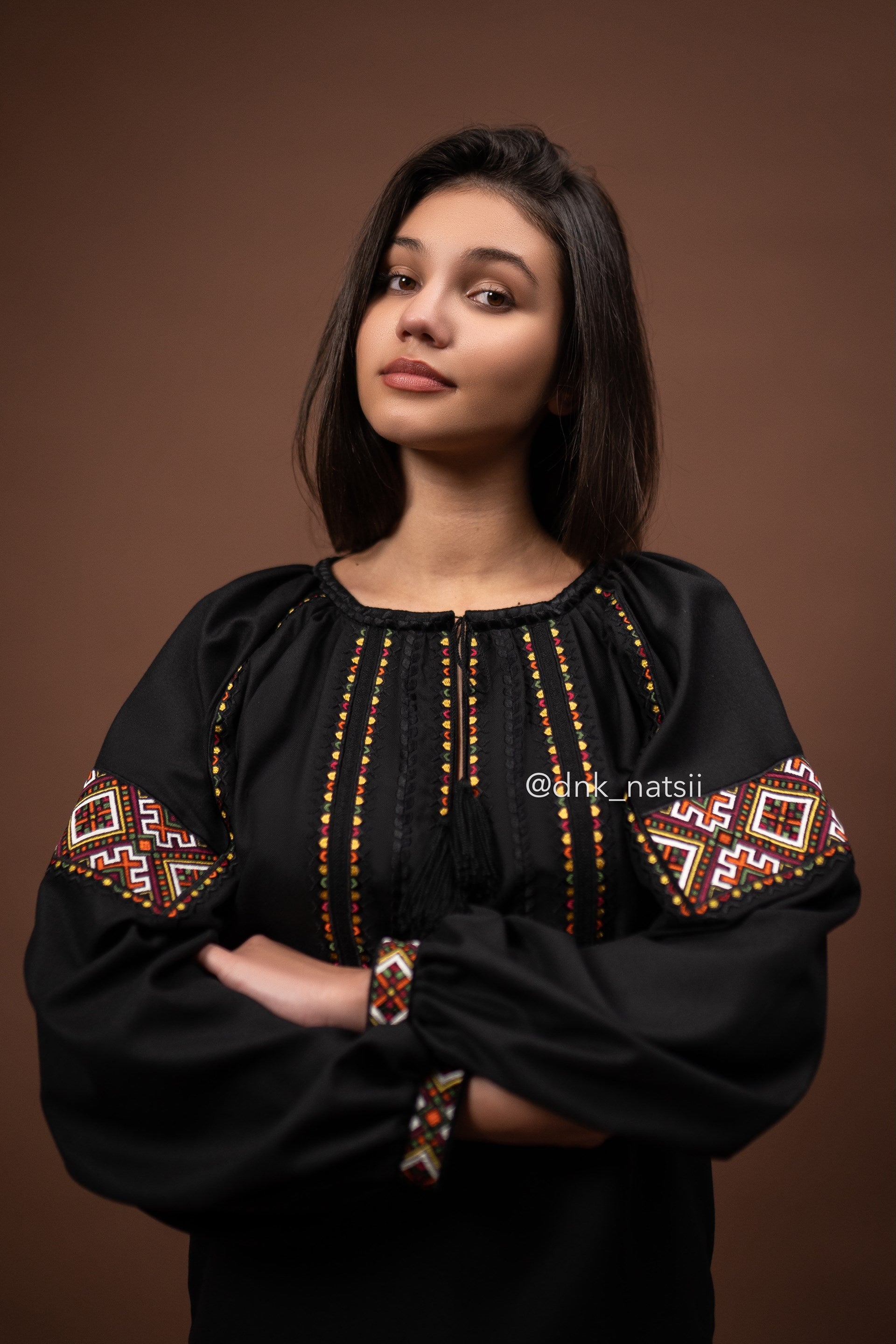 Вишиванка жіноча "Добробут (2)"(чорна)