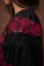 Вишиванка жіноча "Заквітчана (5)"(чорна)