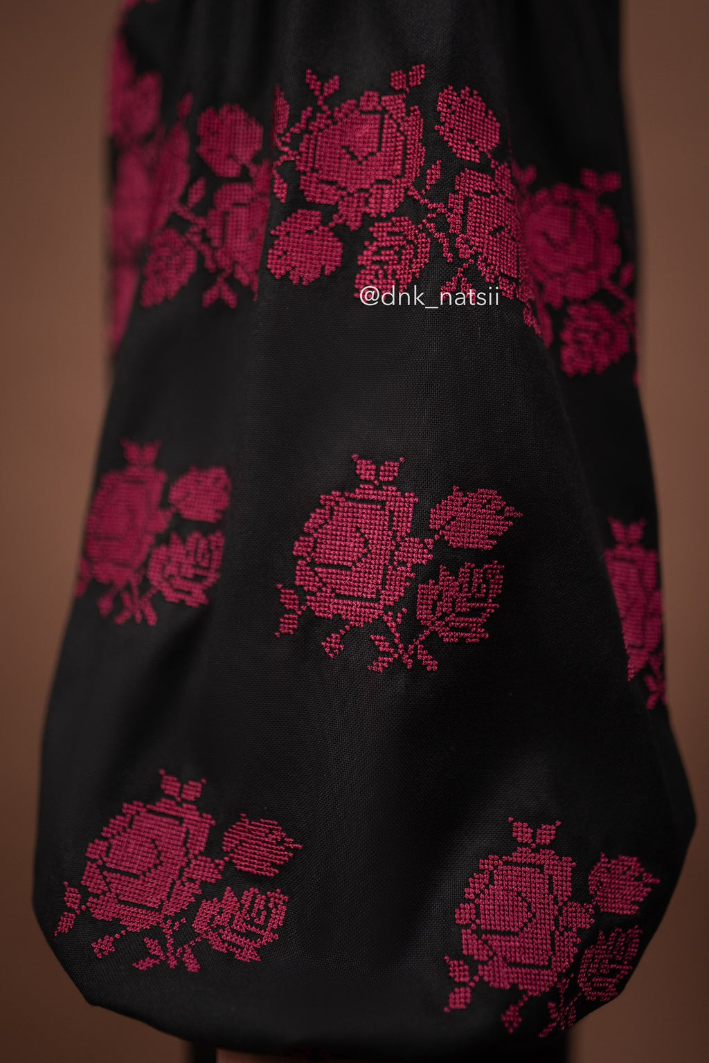 Вишиванка жіноча "Заквітчана (5)"(чорна)