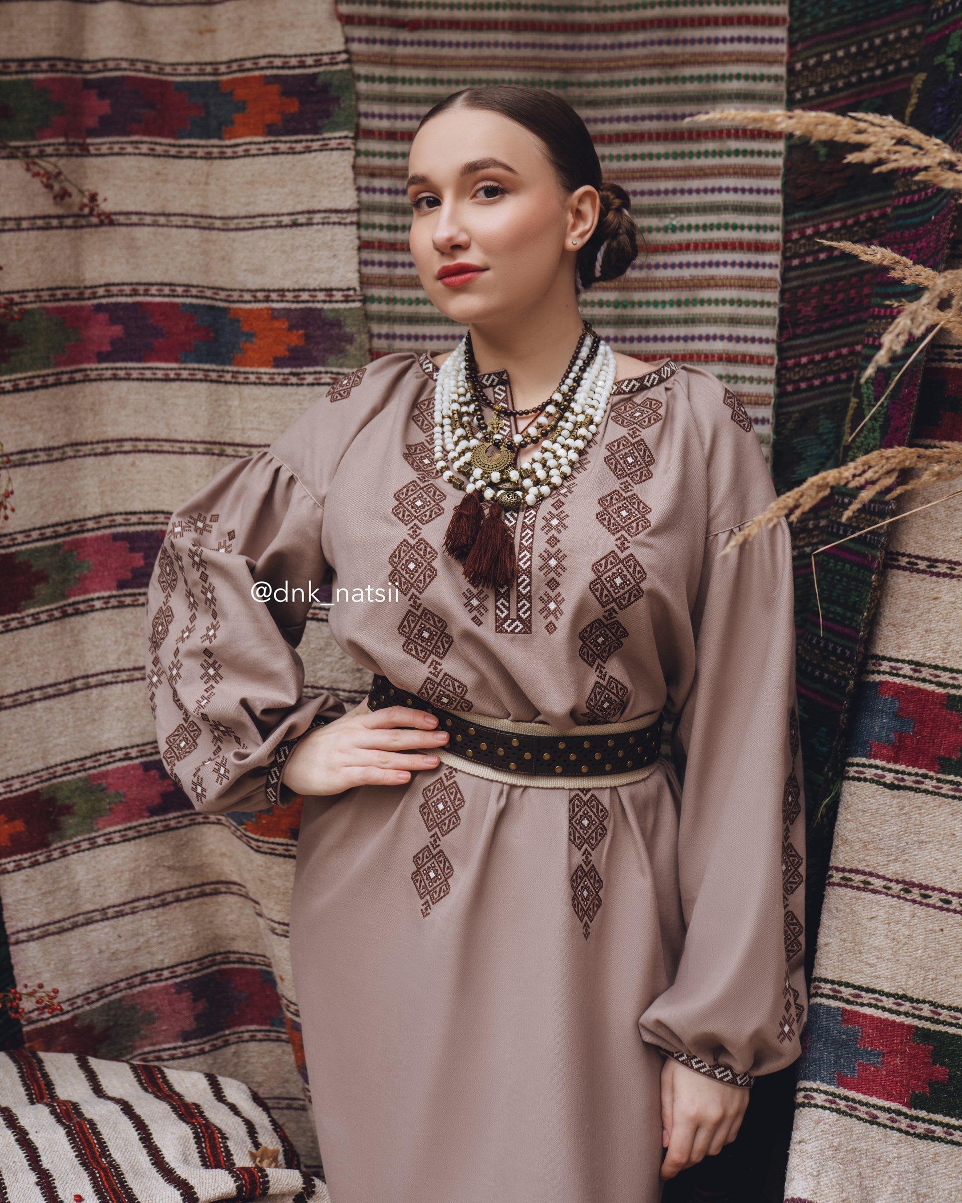 Вишита сукня "Благовільна"(коричнева)