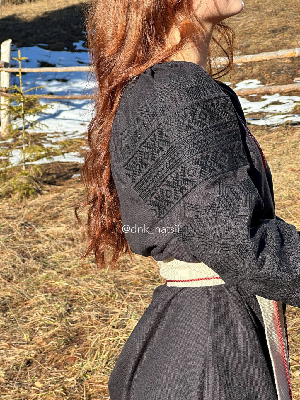 Вишита сукня "Десна (2)"(чорна) - Інтернет-Магазин вишиванок ДНК Нації