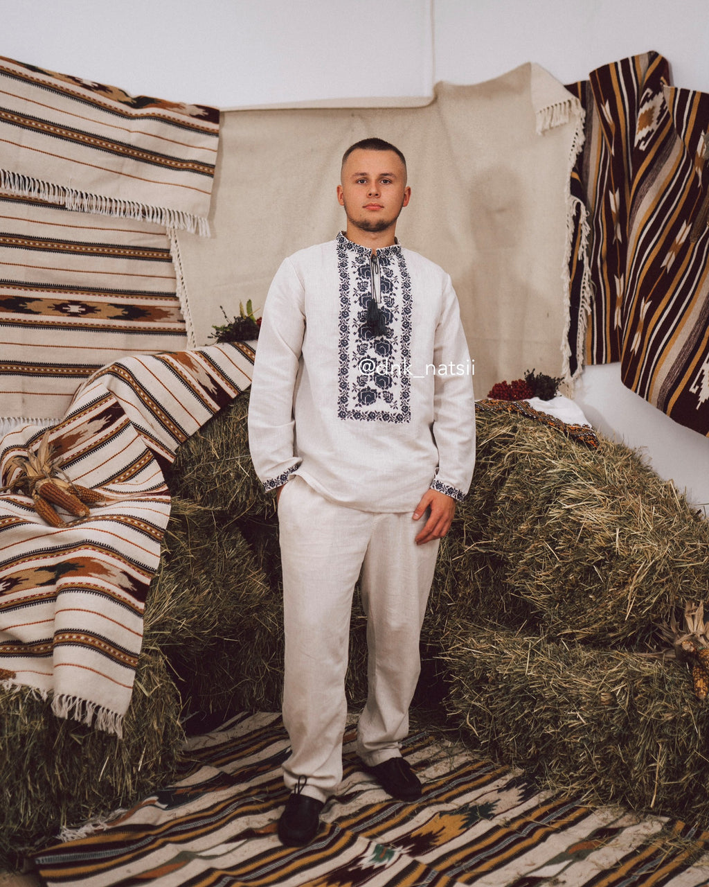 Вишиванка чоловіча "Заквітчана (1)"(сіра)