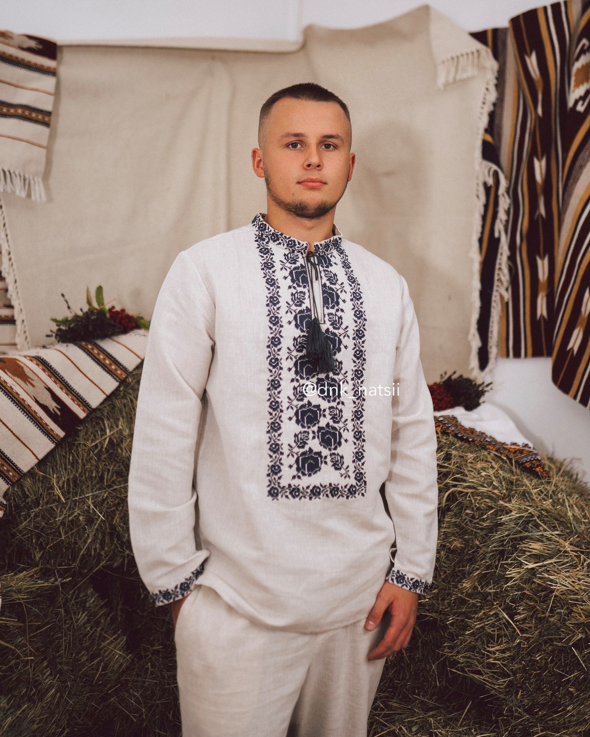 Вишиванка чоловіча "Заквітчана (1)"(сіра)