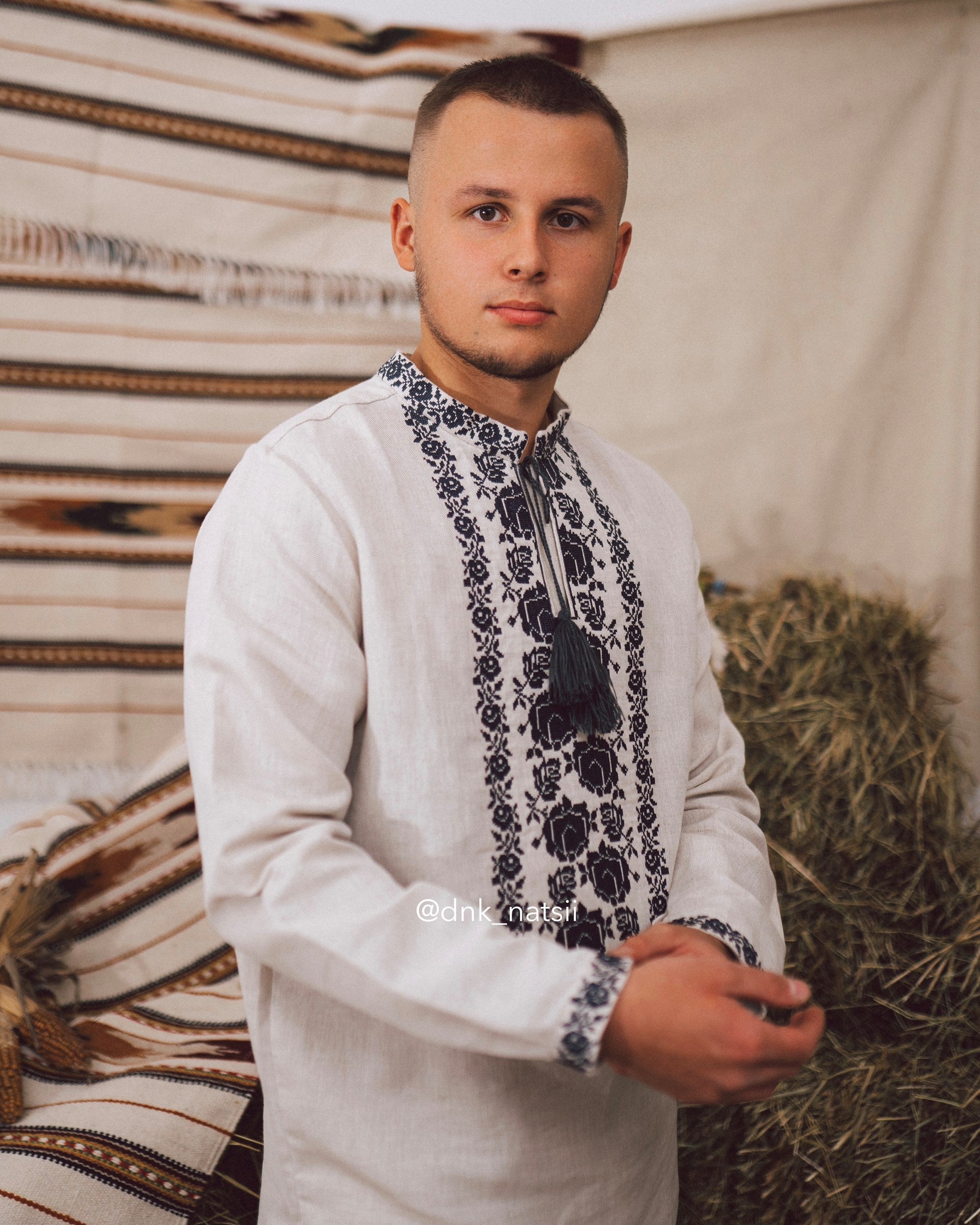 Вишиванка чоловіча "Заквітчана (1)"(сіра)