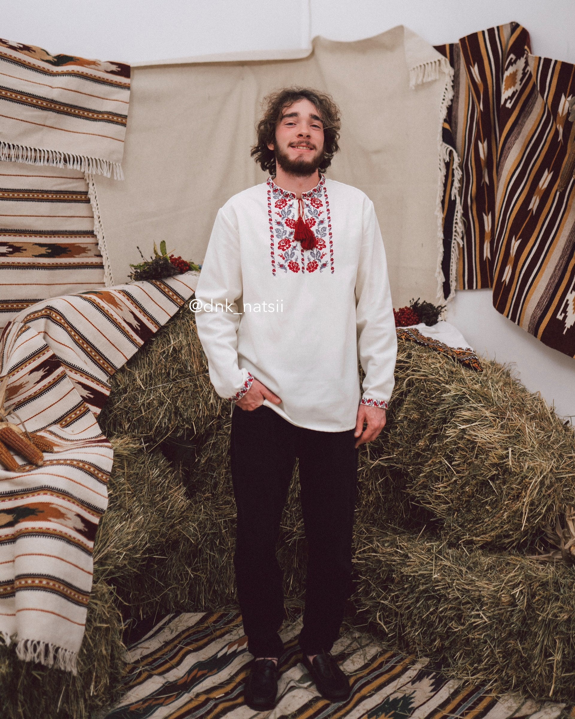 Вишиванка чоловіча "Ликерія"(молочна)