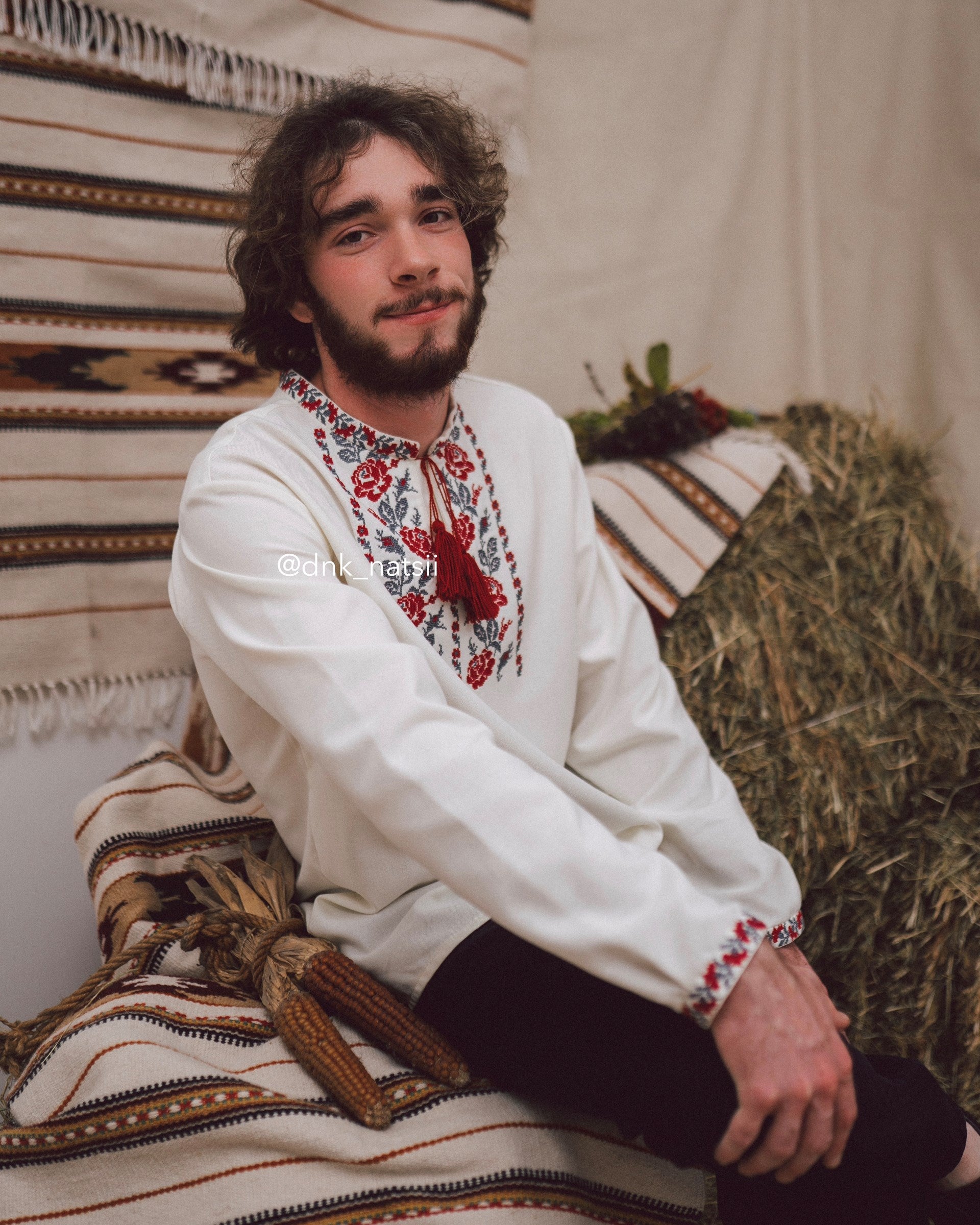 Вишиванка чоловіча "Ликерія"(молочна)