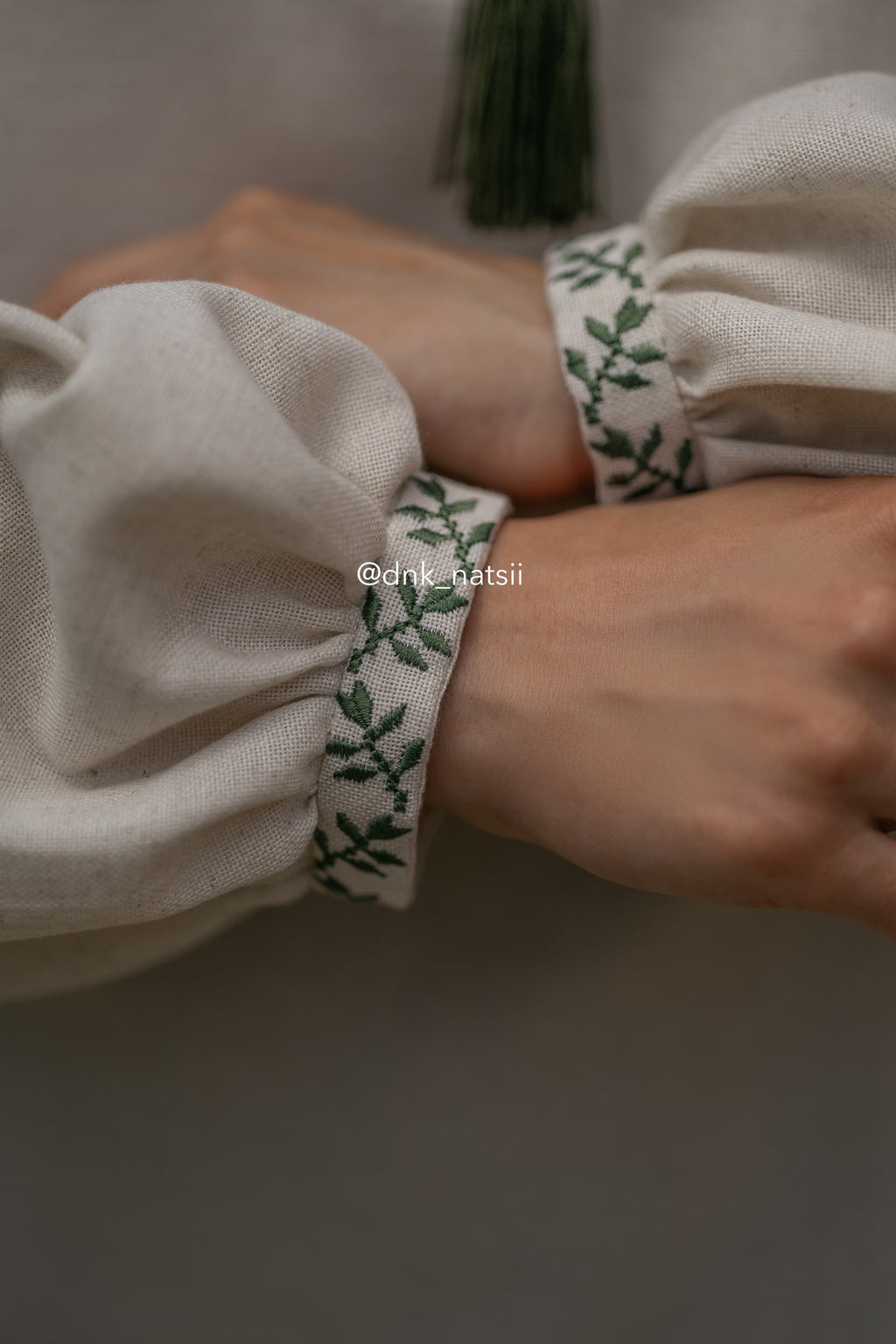 Вишиванка жіноча "Лелія (1)"(бежева)