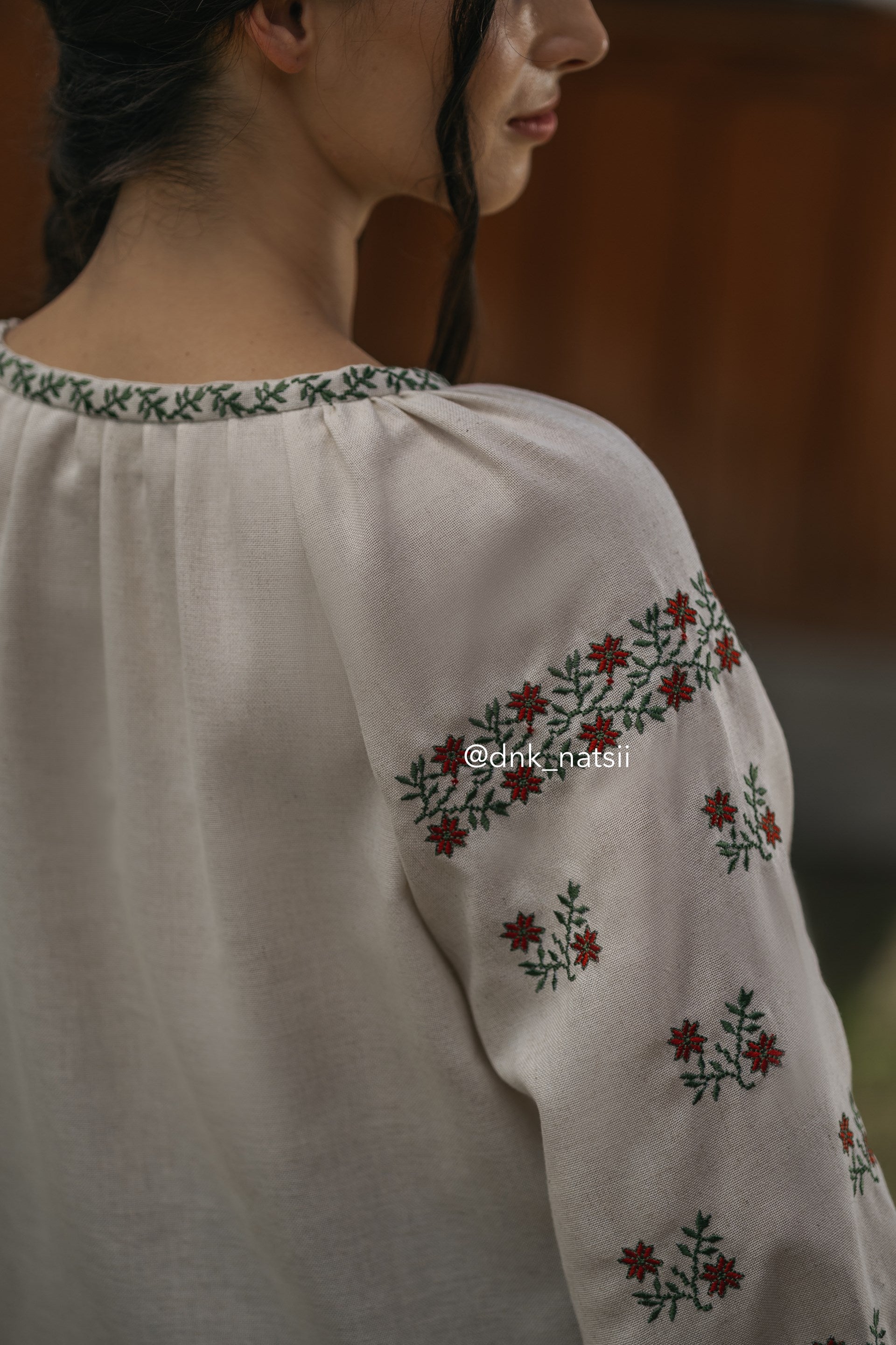 Вишиванка жіноча "Лелія (1)"(бежева)