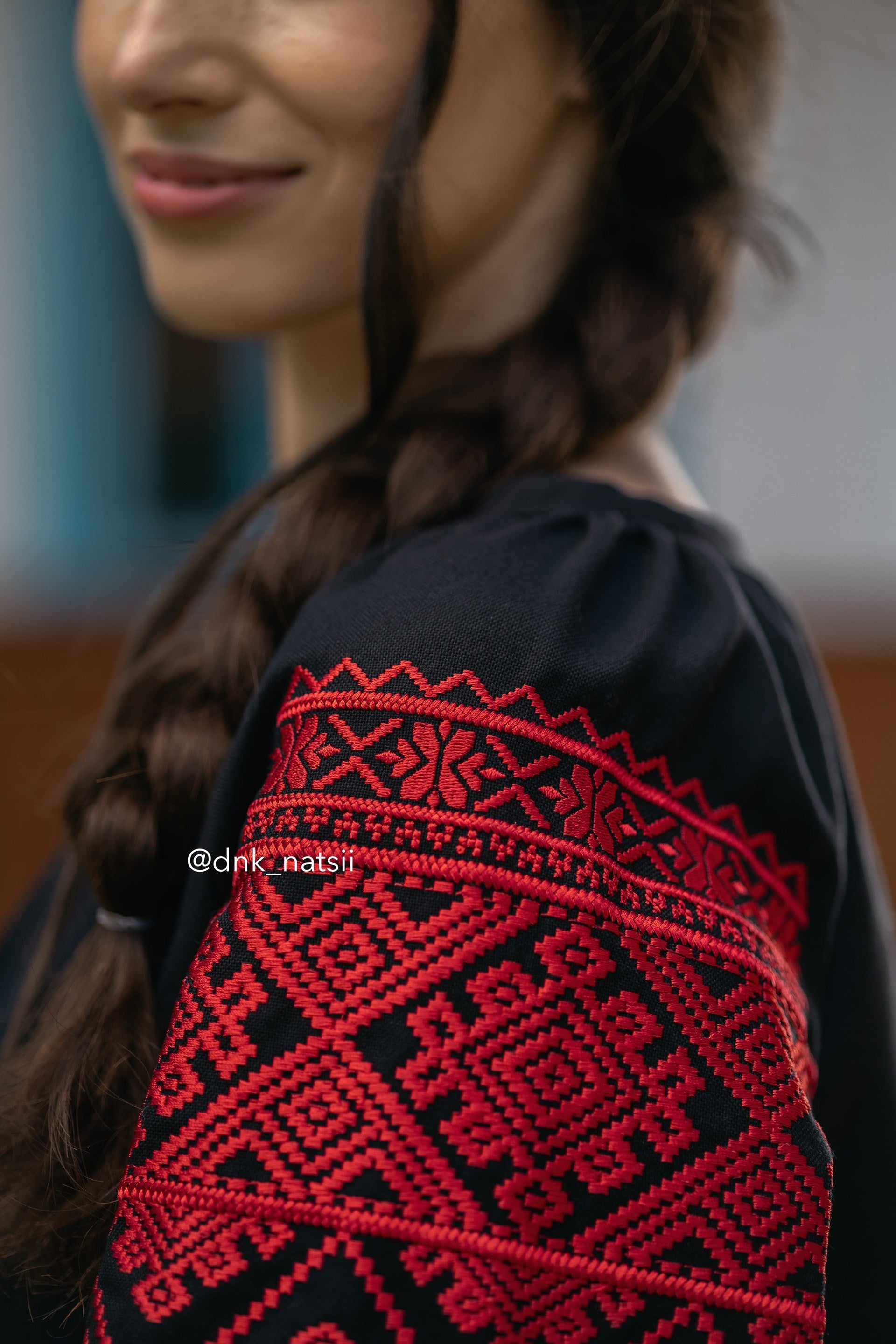 Вишиванка жіноча "Княжа (4)"(чорна)