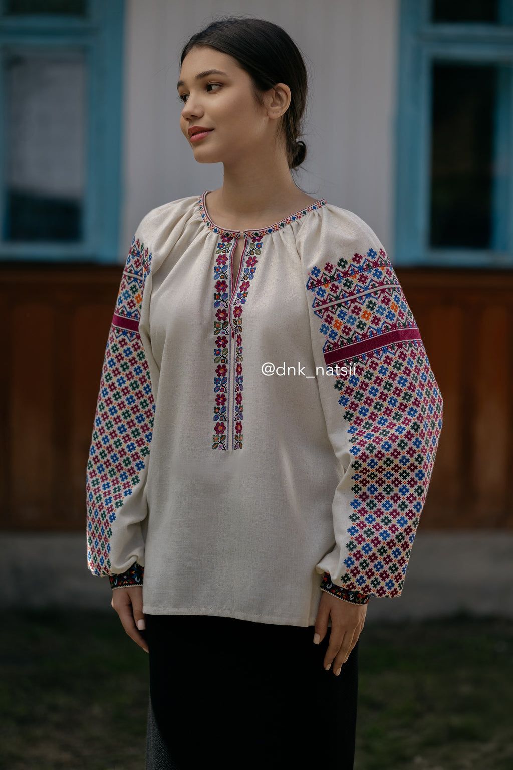 Вишиванка жіноча "Кокетка (2)"(бежева)