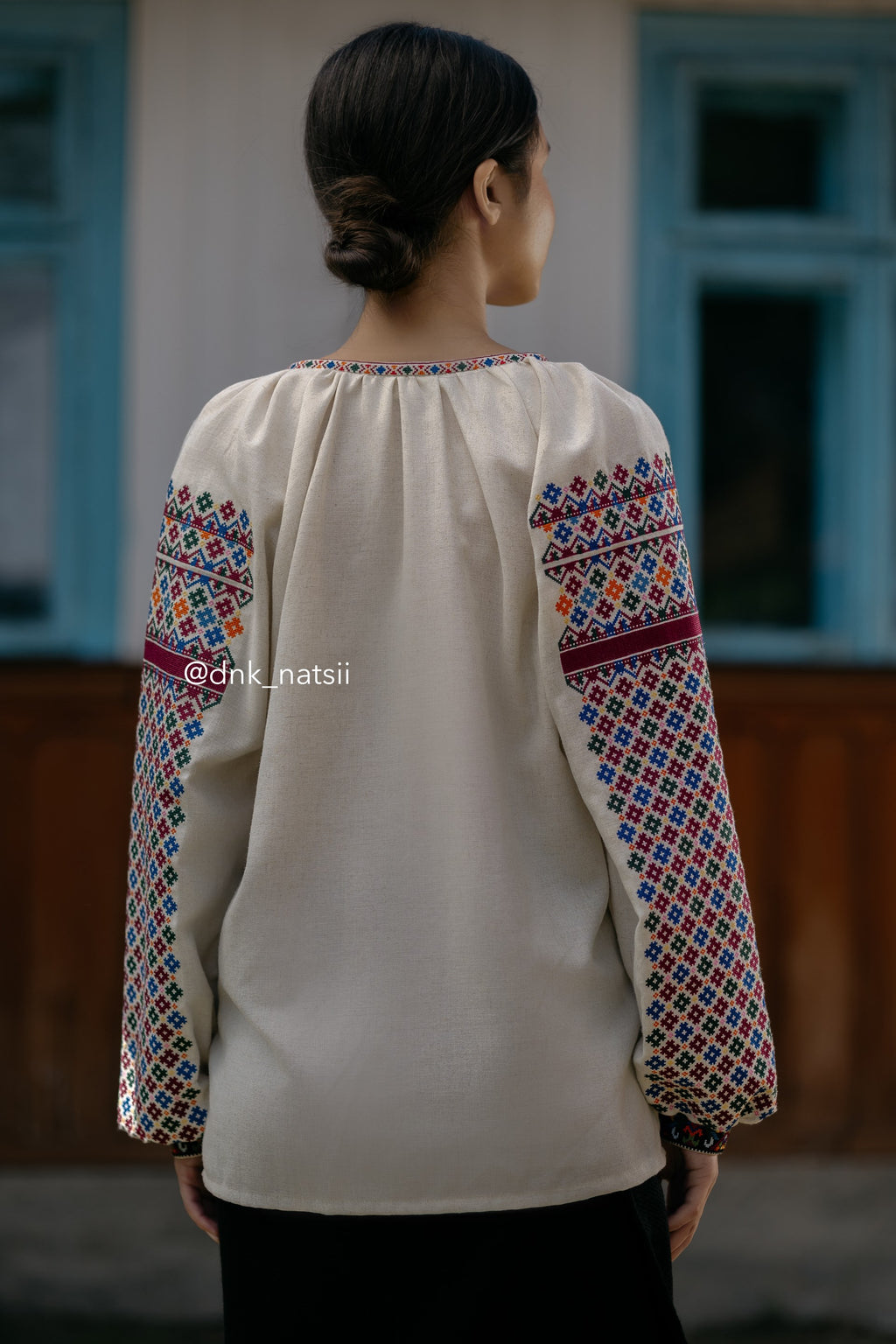 Вишиванка жіноча "Кокетка (2)"(бежева)