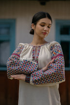 Вишиванка жіноча "Кокетка (2)"(бежева)